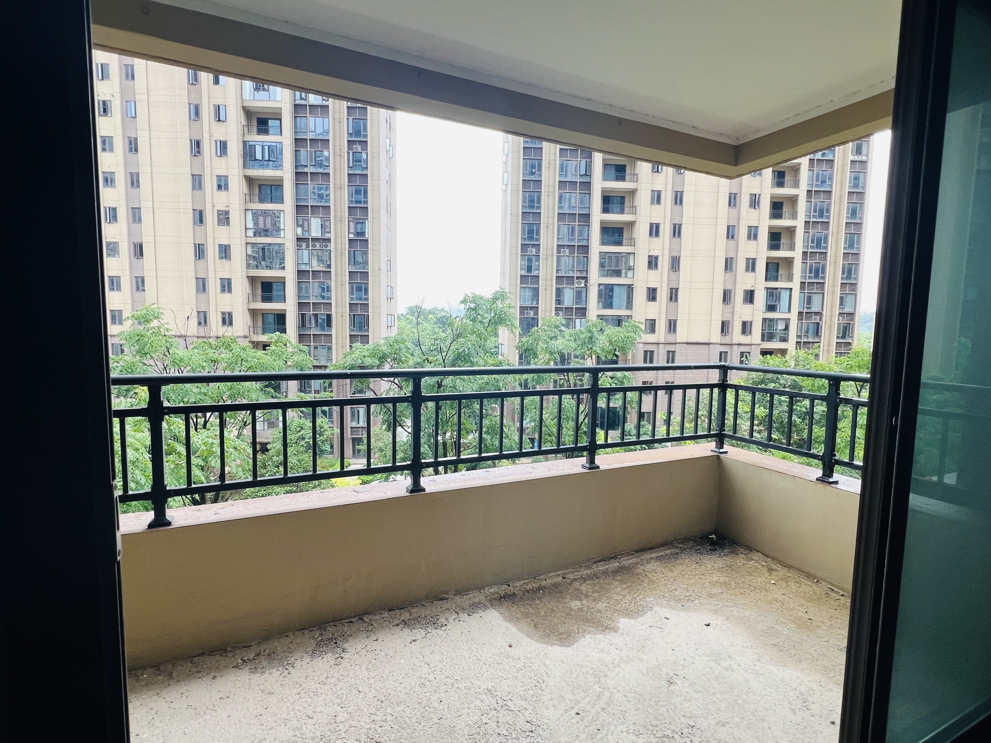 碧桂园锦岸 4室2厅2卫 58.8万 碧桂园锦岸 4室2厅2卫 58.8万客厅