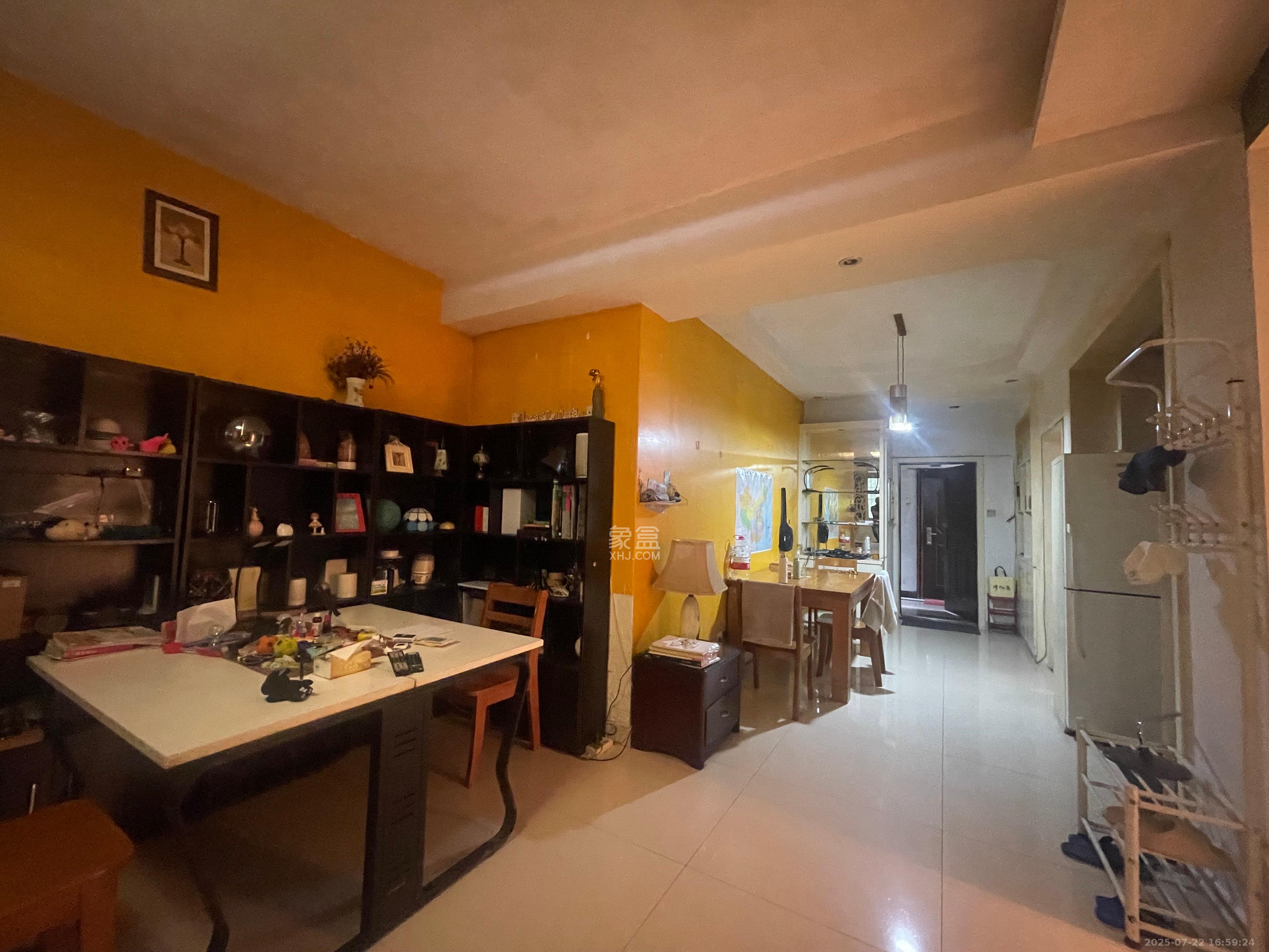 楚天中苑  2室2厅1卫    1500.0元/月室内图