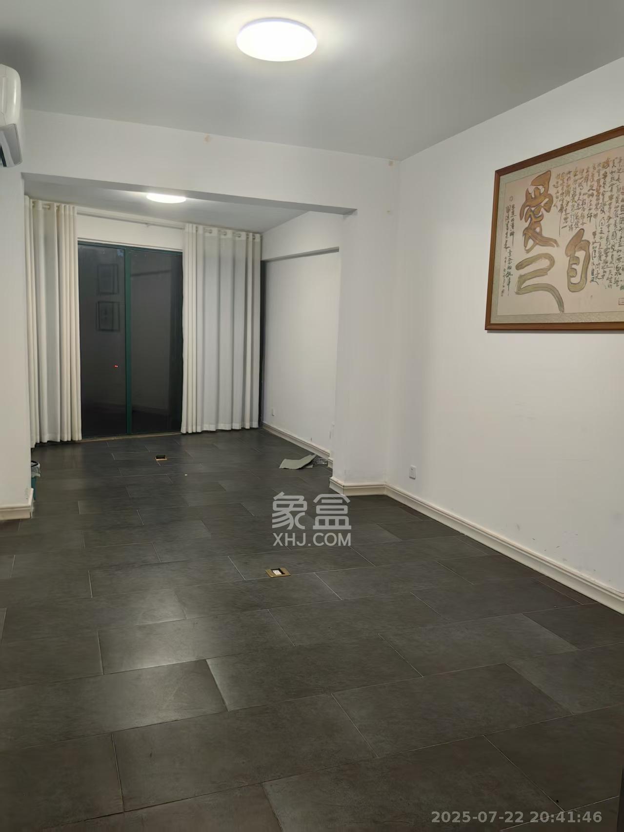 华盛世纪新城  4室2厅2卫    4800.0元/月 华盛世纪新城  4室2厅2卫    4800.0元/月室内图1