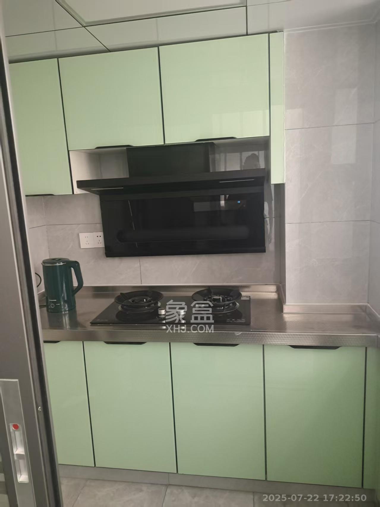 天鸿天府(天鸿中央大院) 2室2厅1卫 1800.0元/月 天鸿天府(天鸿中央大院) 2室2厅1卫 1800.0元/月室内图