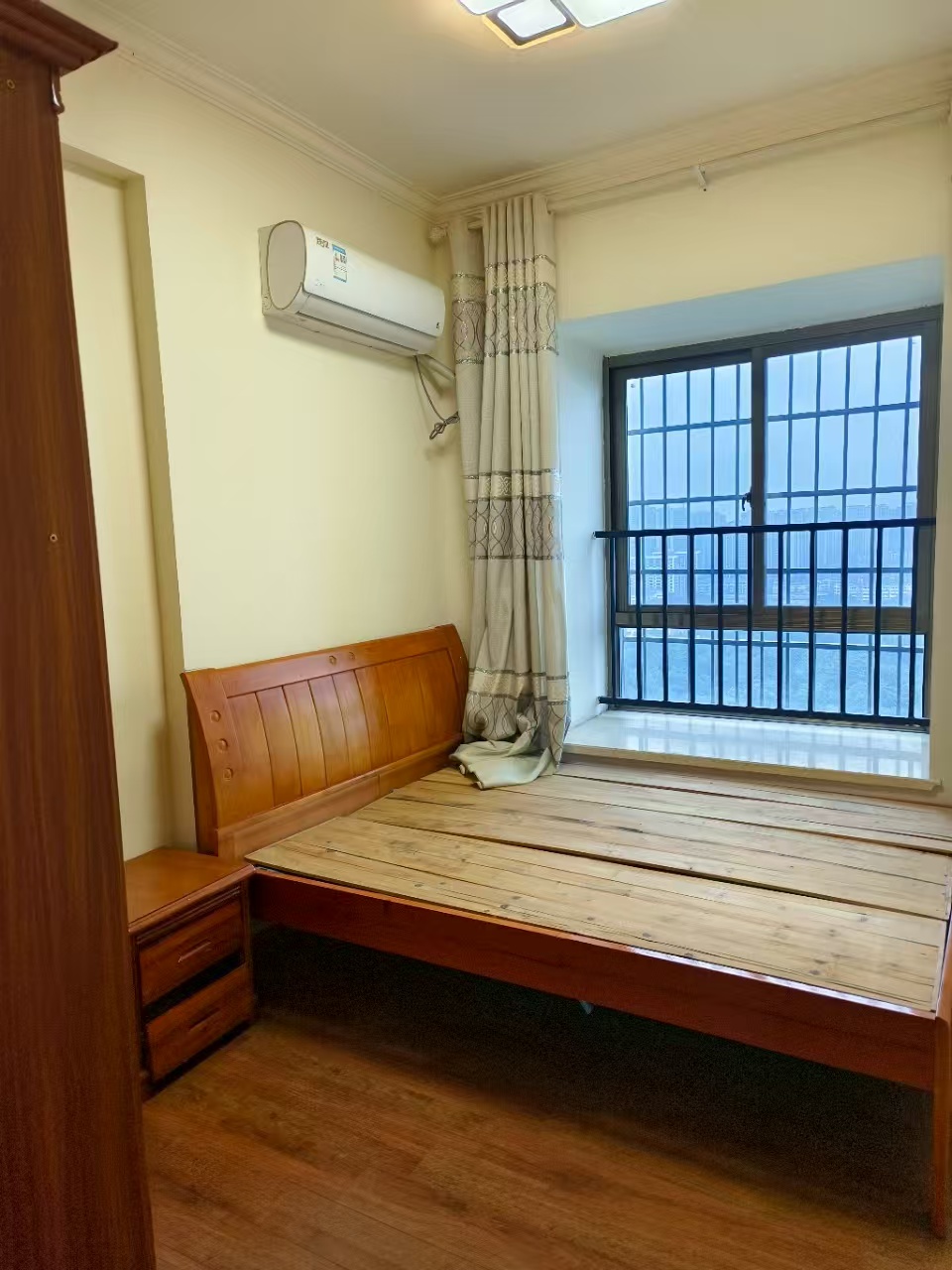 碧桂园 4室2厅2卫 1800.0元/月 碧桂园 4室2厅2卫 1800.0元/月室内图