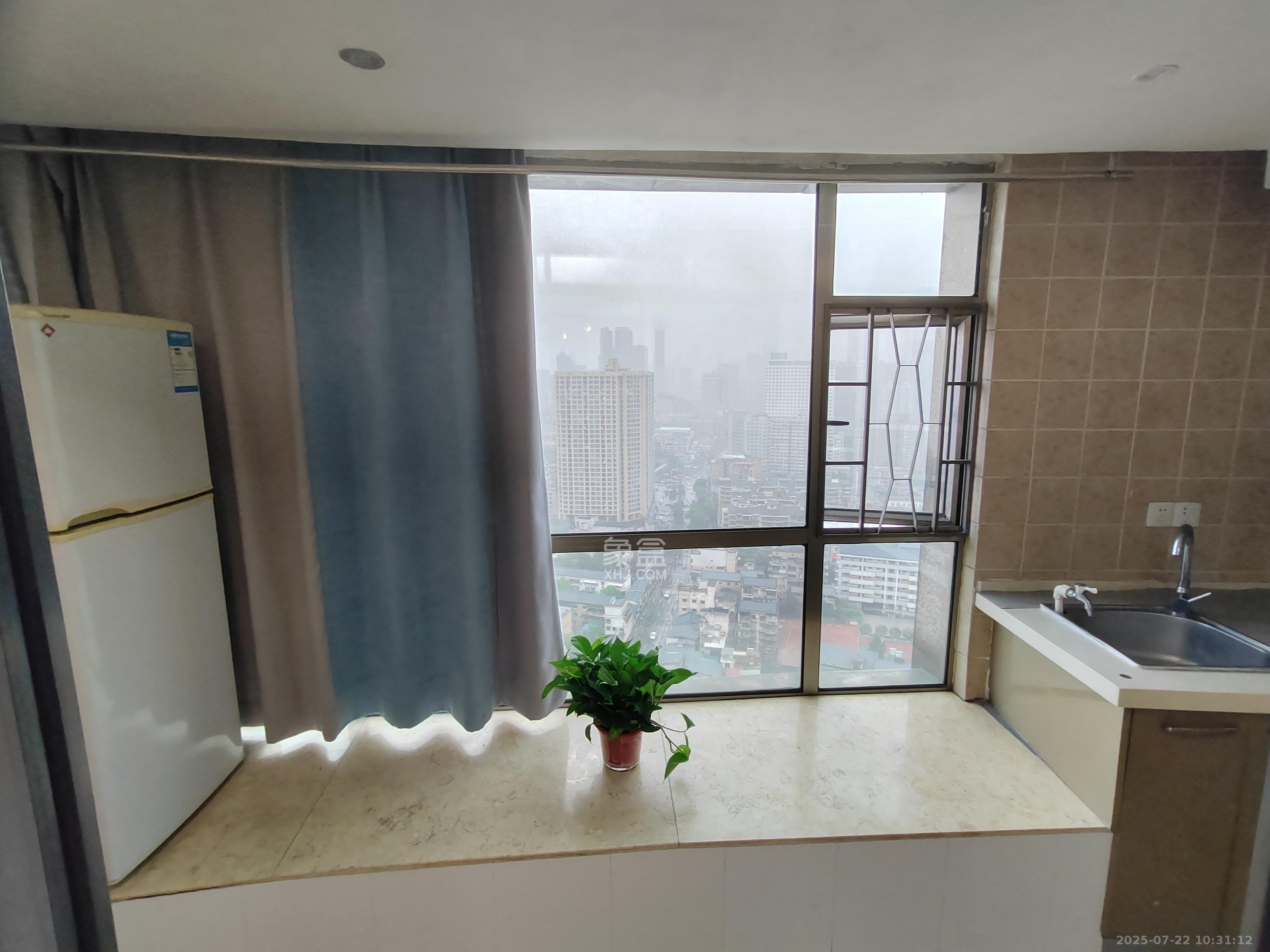 泉昇同福大厦  1室1厅1卫    1730.0元/月室内图