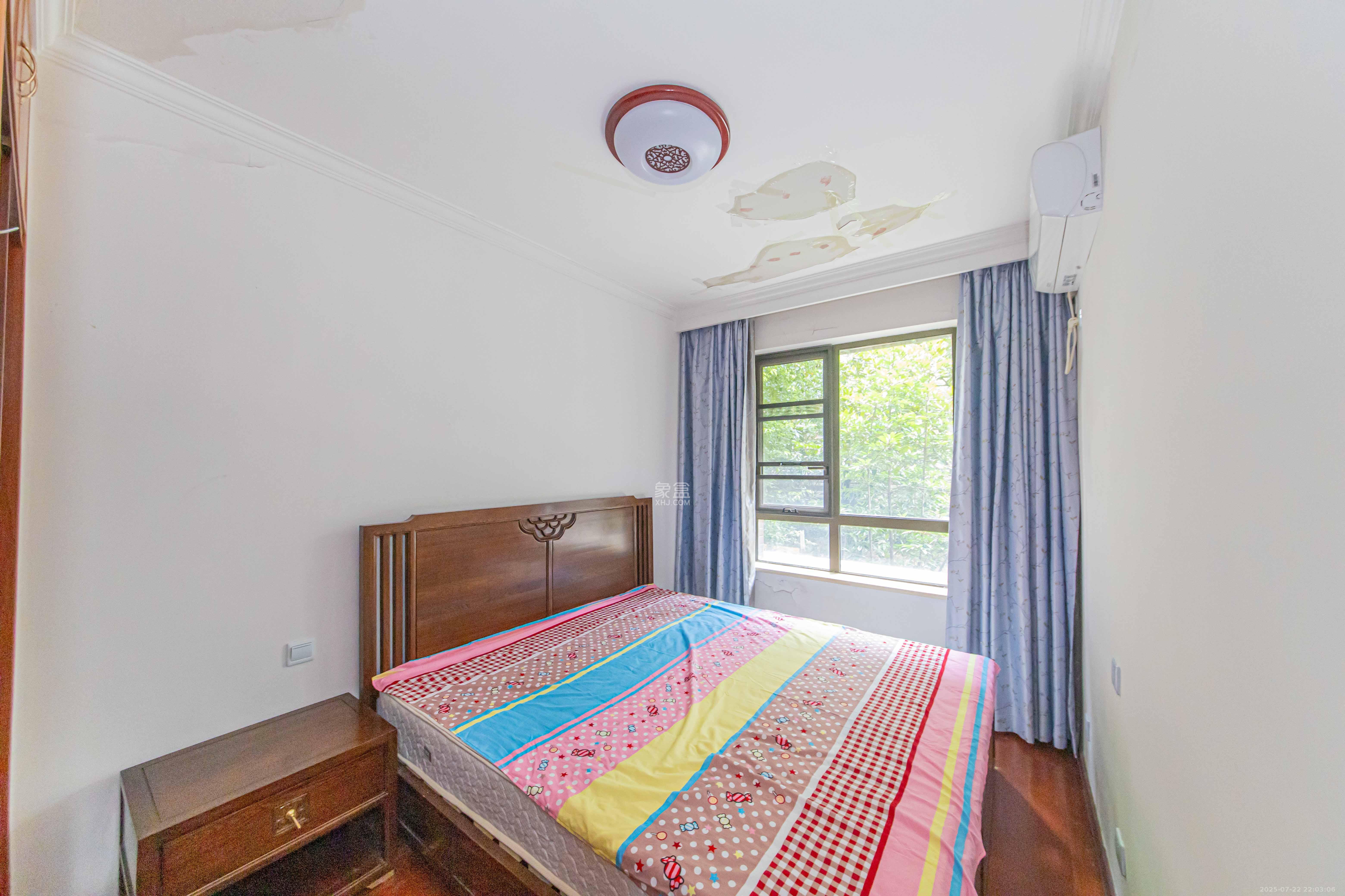 绿地公馆（绿地名邸）  3室2厅1卫    120.0万卧室