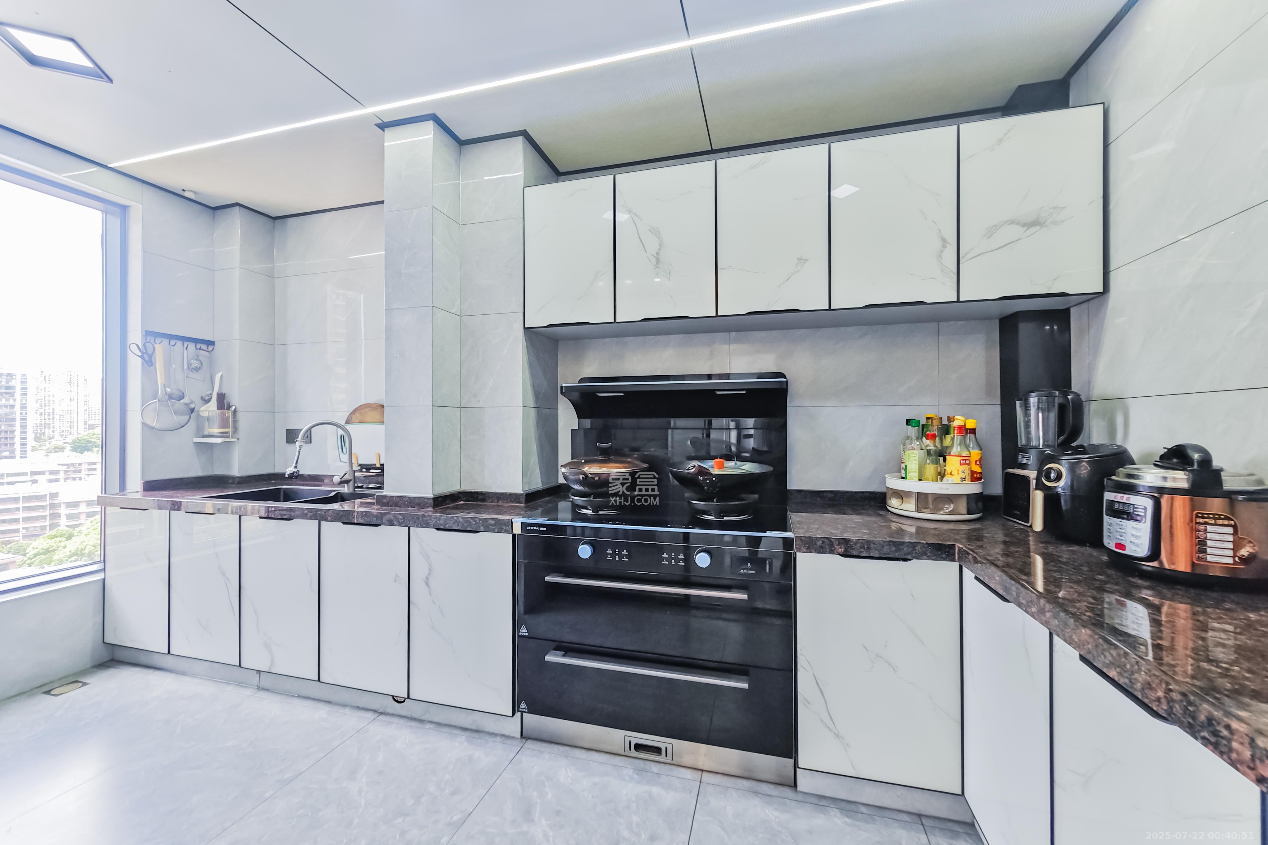 兴旺正佳广场(金石雅苑) 5室2厅2卫 139.0万 兴旺正佳广场(金石雅苑) 5室2厅2卫 139.0万其他