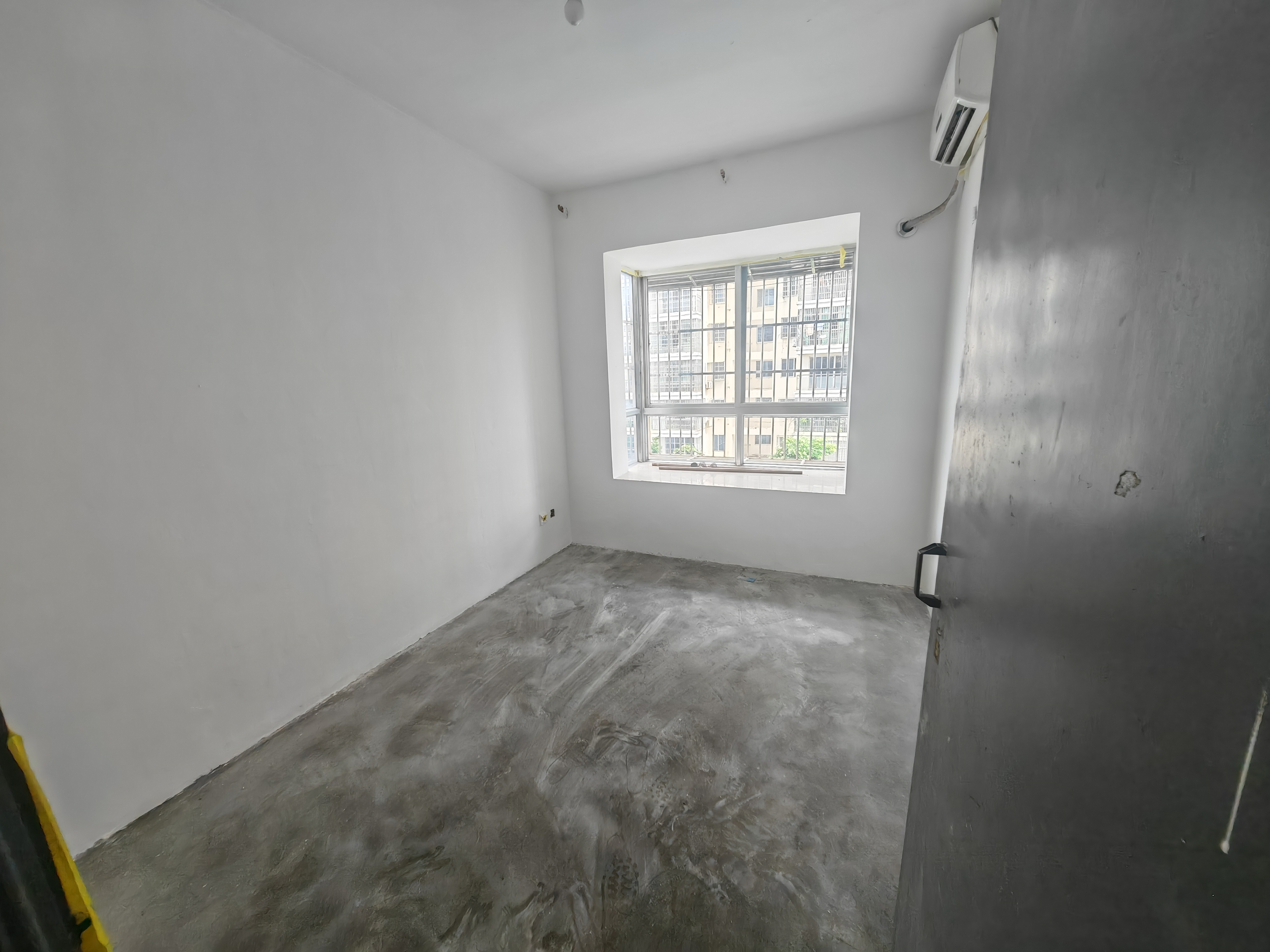 府兴公寓 4室2厅2卫 2500.0元/月 府兴公寓 4室2厅2卫 2500.0元/月室内图