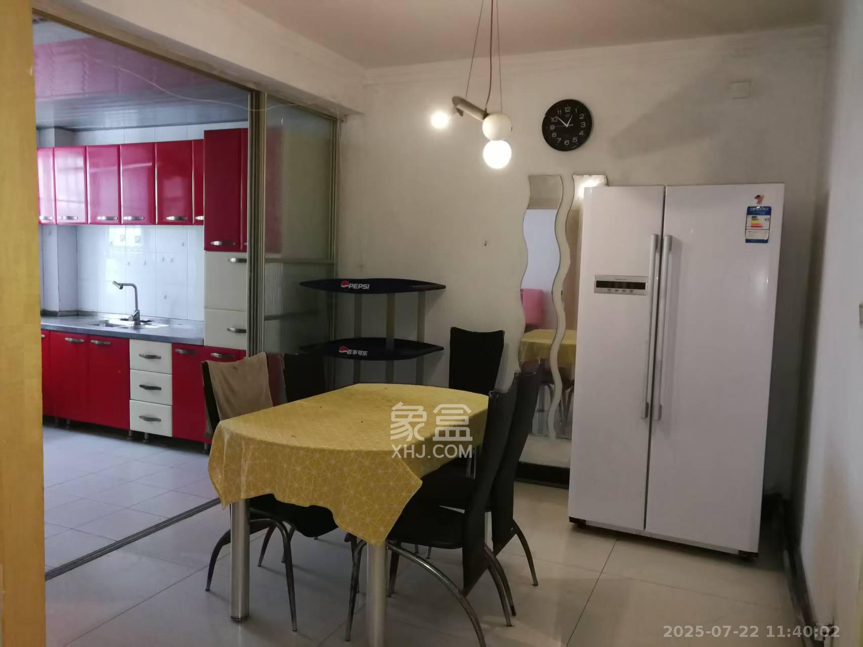 金泰小区 1室2厅1卫 1800.0元/月 金泰小区 1室2厅1卫 1800.0元/月室内图