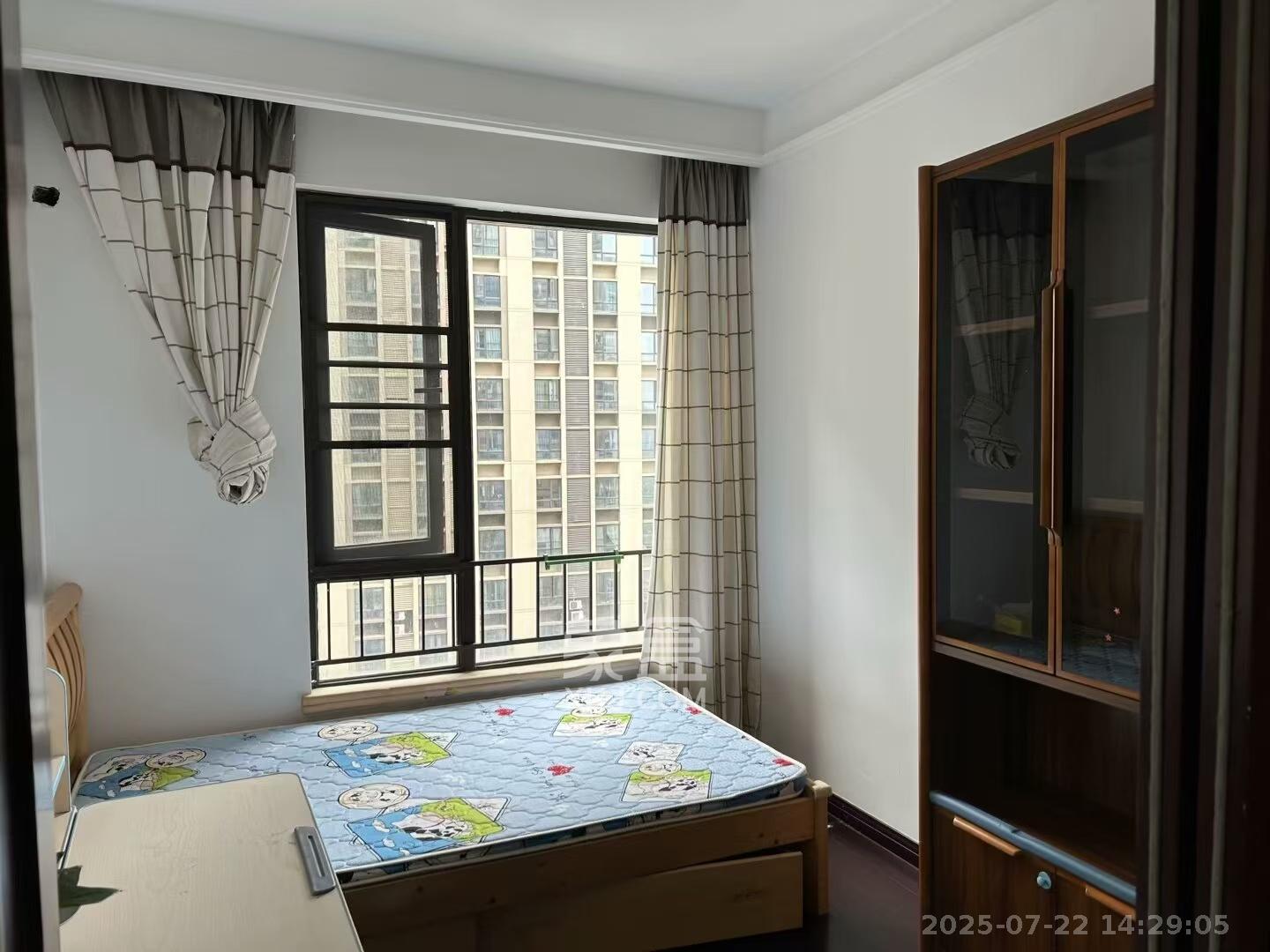 中海国际二期 4室2厅2卫 2200.0元/月 中海国际二期 4室2厅2卫 2200.0元/月室内图