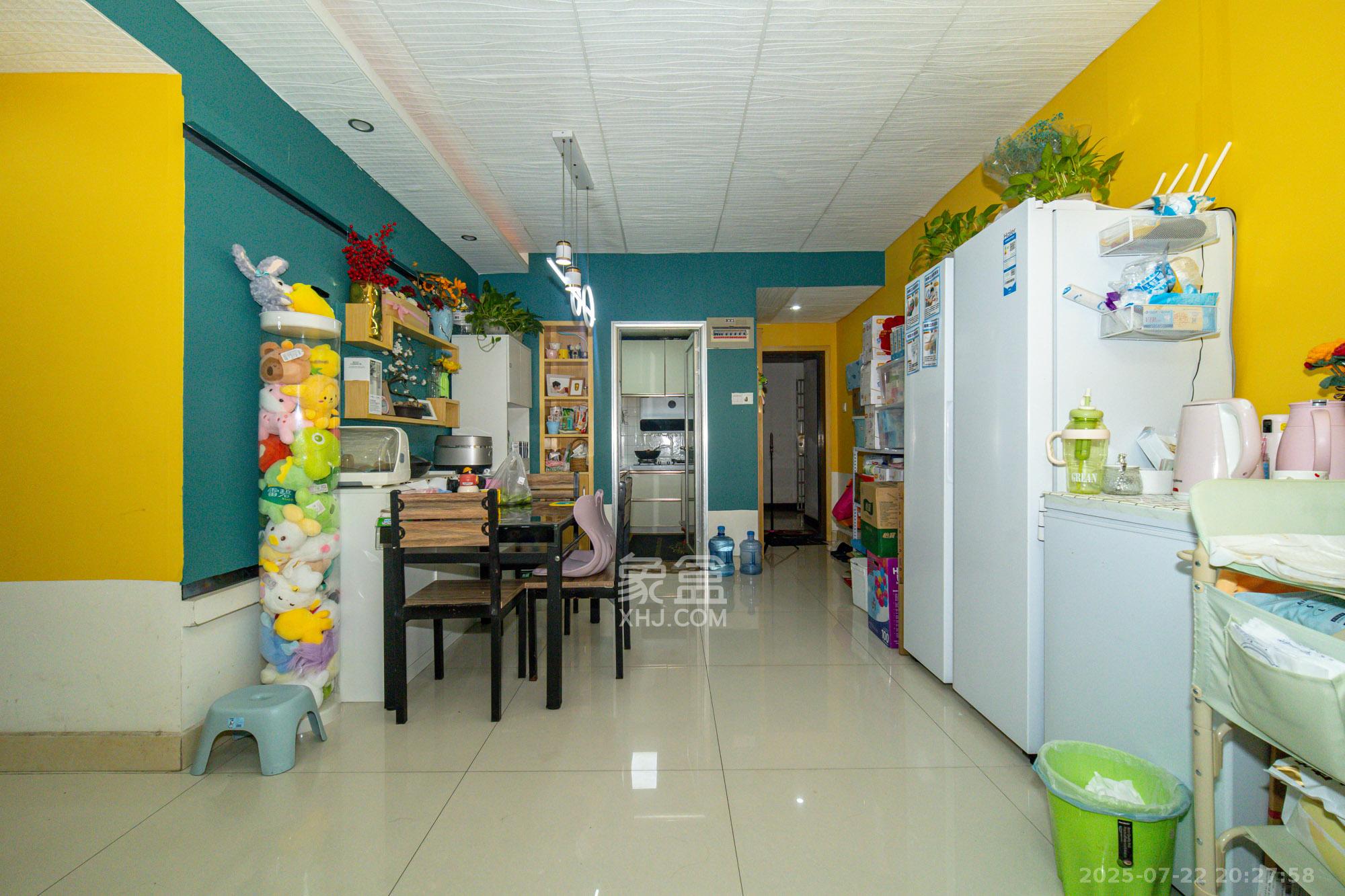 蝴蝶谷 1室2厅1卫 36.8万 蝴蝶谷 1室2厅1卫 36.8万客厅