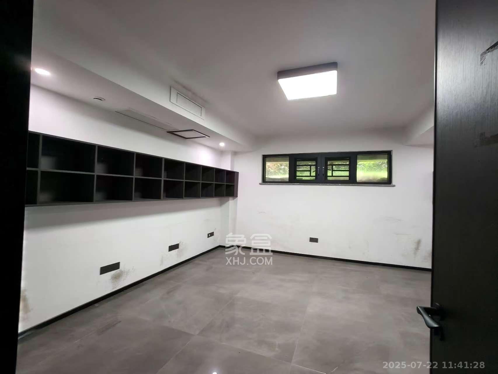 锦湘国际星城四期(金丽苑) 5室2厅2卫 12000.0元/月 锦湘国际星城四期(金丽苑) 5室2厅2卫 12000.0元/月室内图