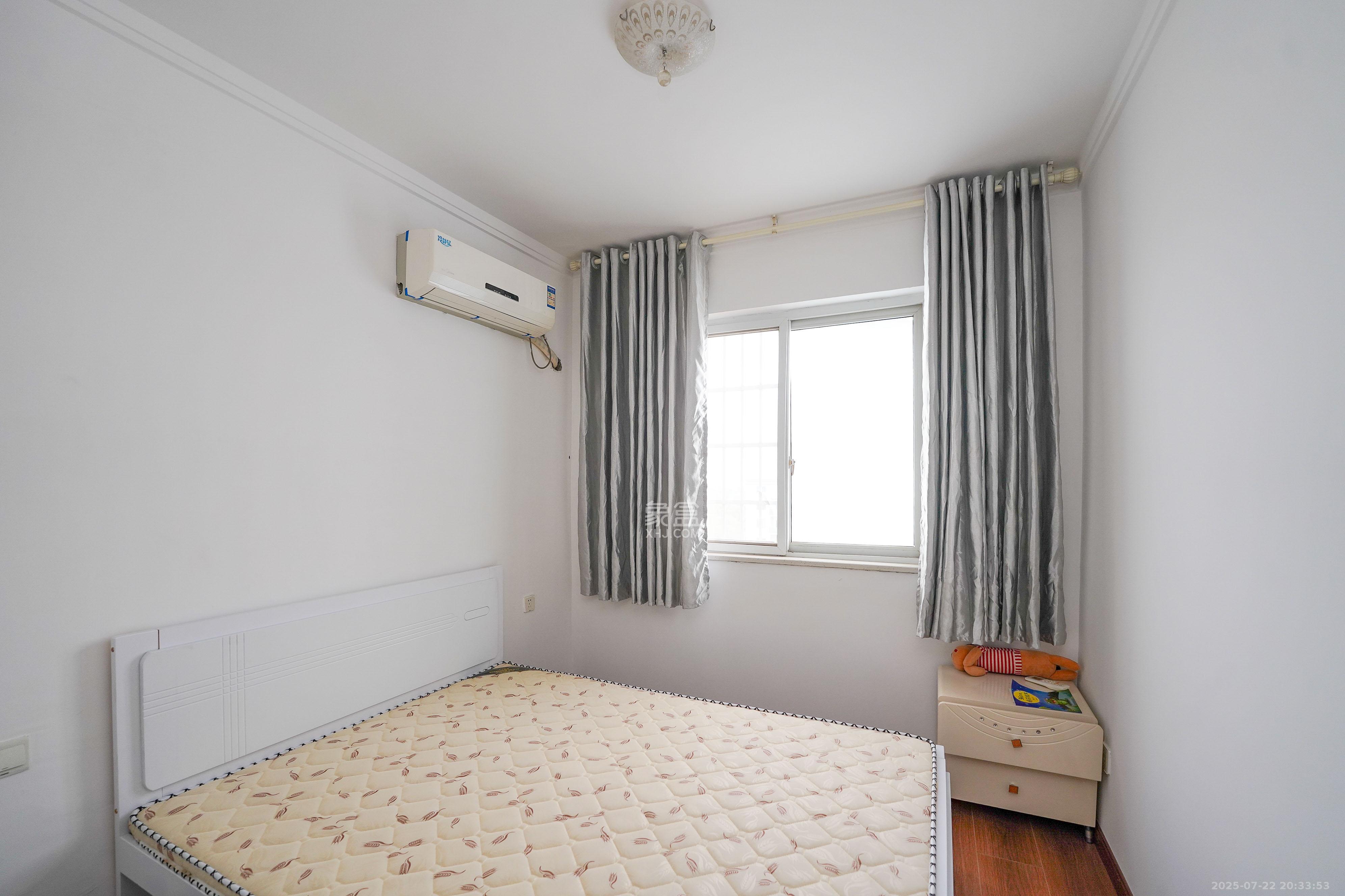 三城花苑（一，二，三期）  2室2厅1卫    34.0万卧室