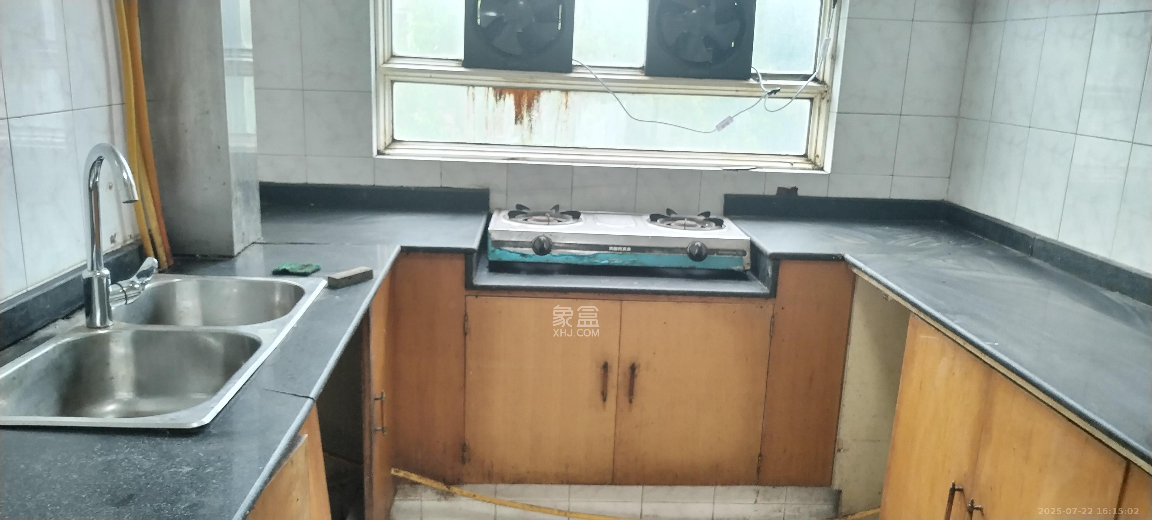 香樟路省委党校  4室2厅1卫    2500.0元/月室内图