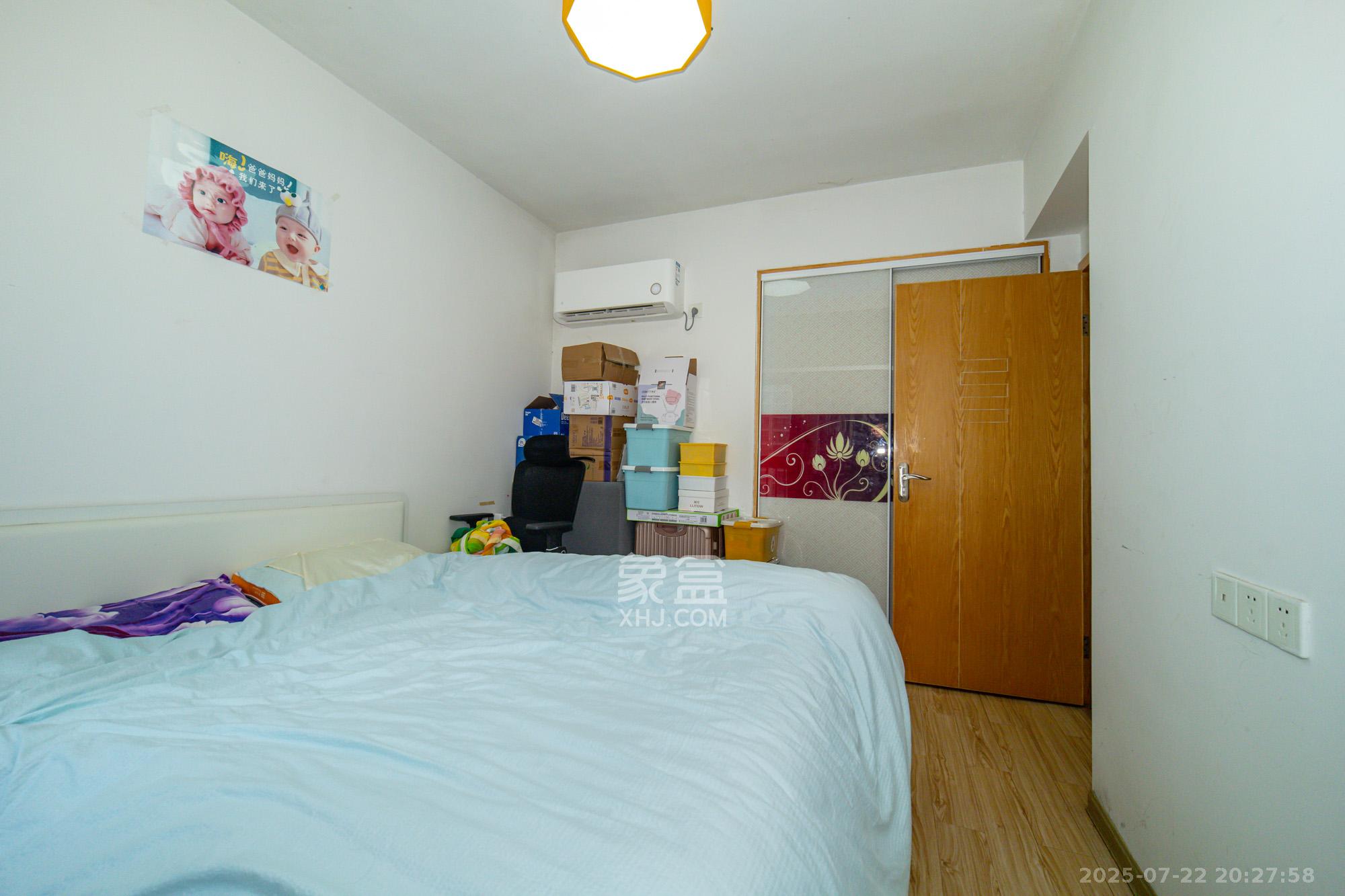 蝴蝶谷 1室2厅1卫 36.8万 蝴蝶谷 1室2厅1卫 36.8万卧室