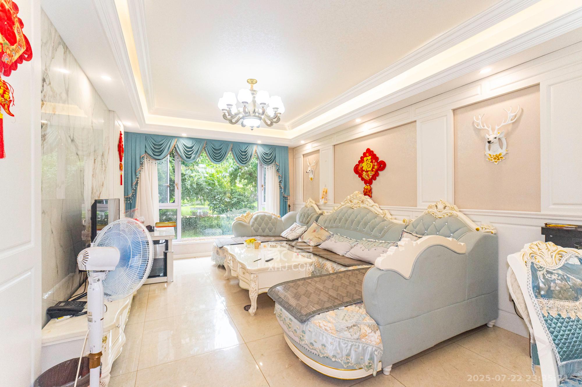 中交建发松雅院 4室2厅2卫 138.0万 中交建发松雅院 4室2厅2卫 138.0万客厅