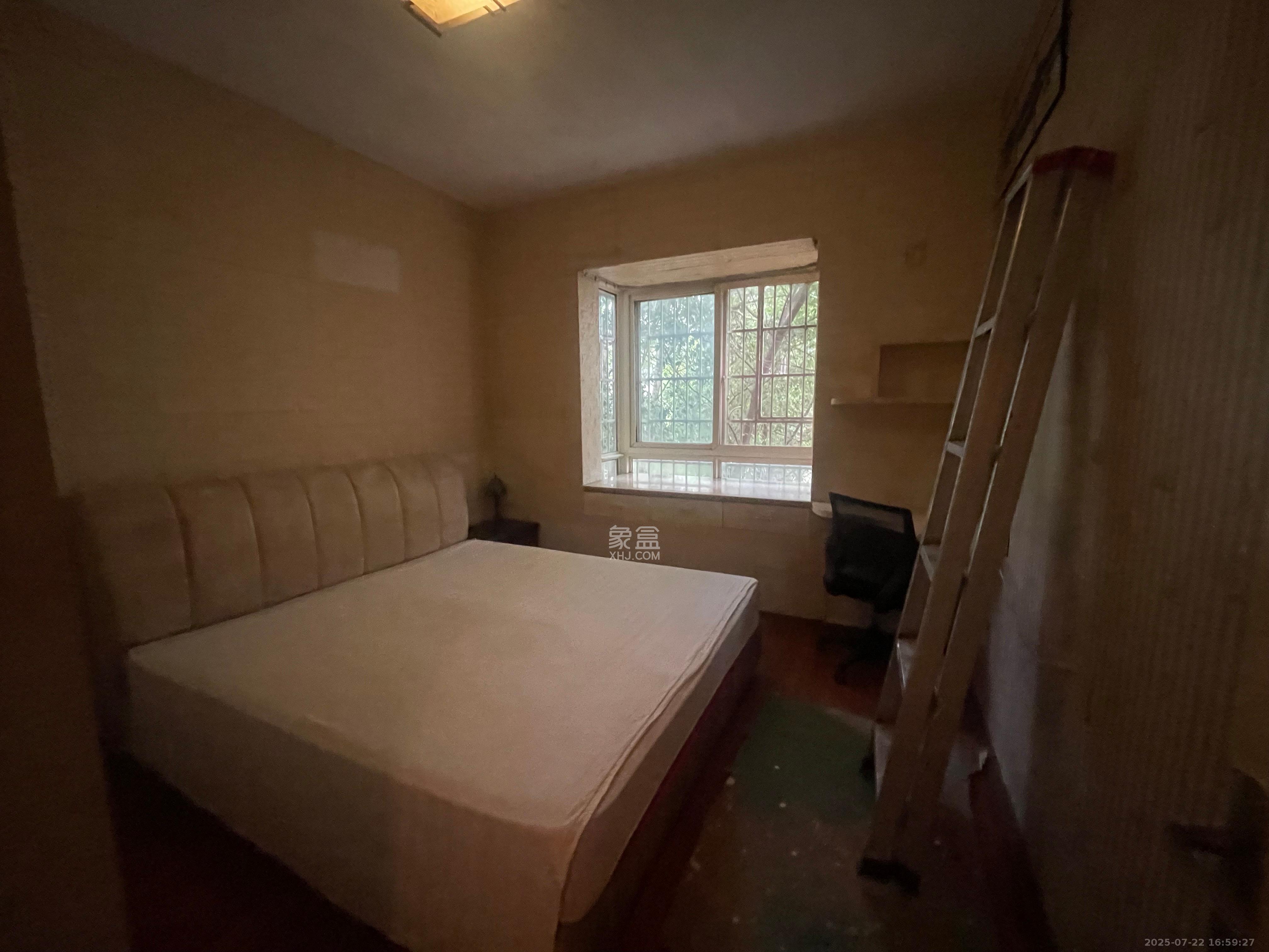 楚天中苑  2室2厅1卫    1500.0元/月室内图