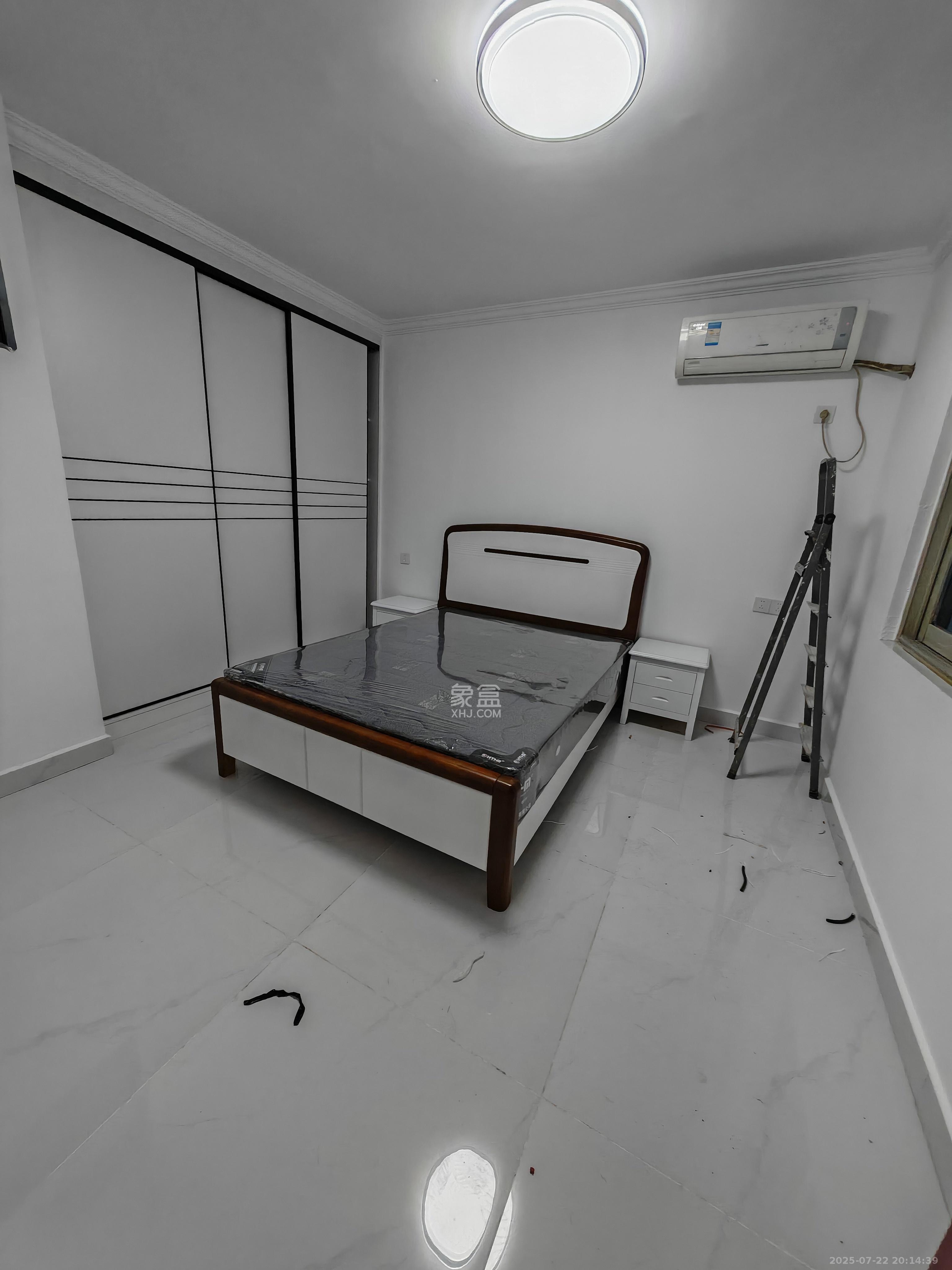 学宫街散盘  4室3厅2卫    2100.0元/月室内图