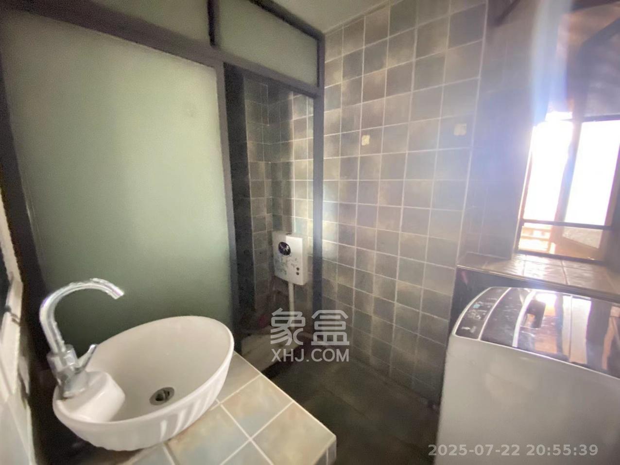 中建芙蓉工社  2室1厅1卫   1600.00元/月室内图