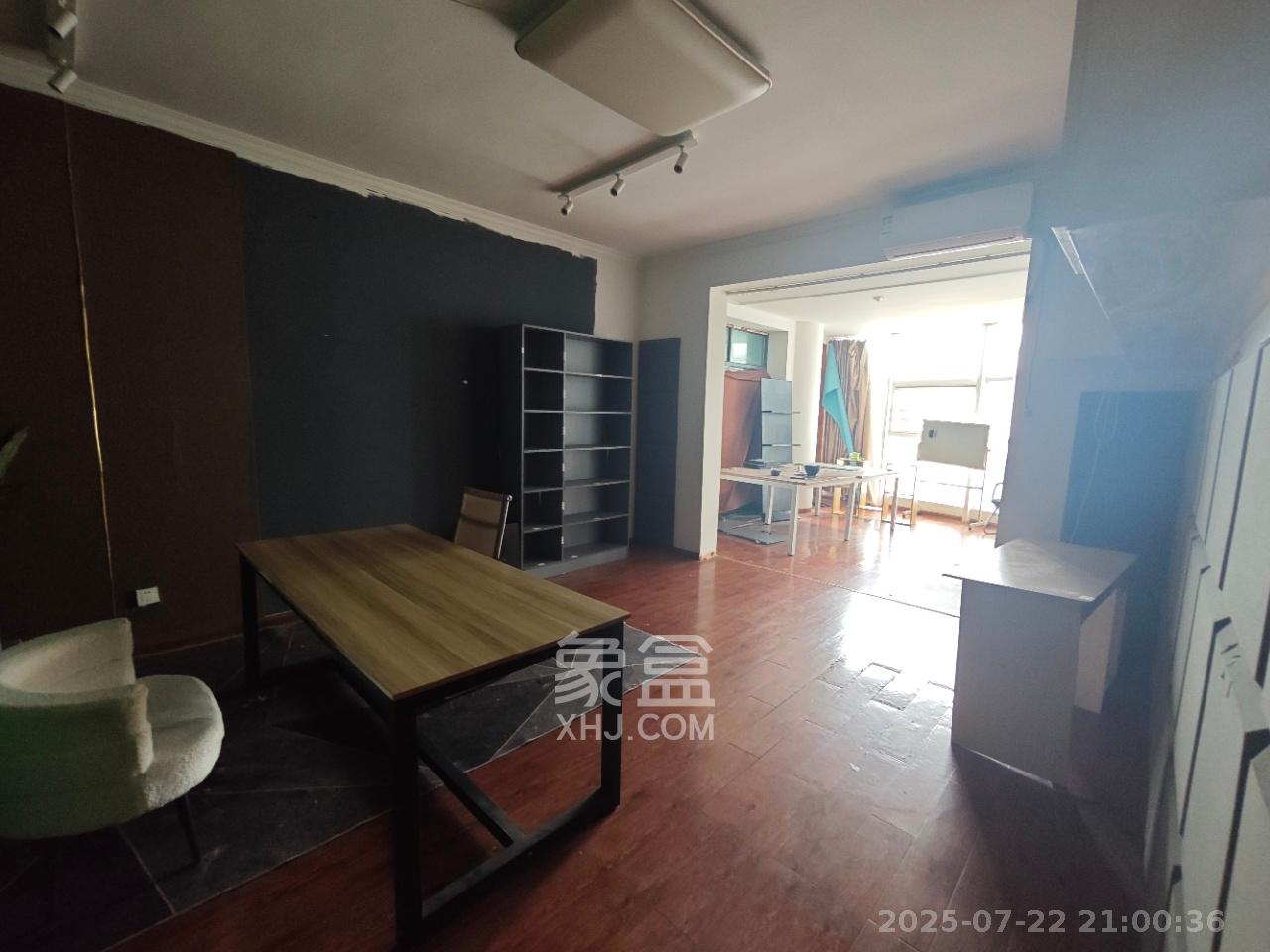 湘江世纪城富湾国际 4室2厅2卫 7500.0元/月 湘江世纪城富湾国际 4室2厅2卫 7500.0元/月室内图