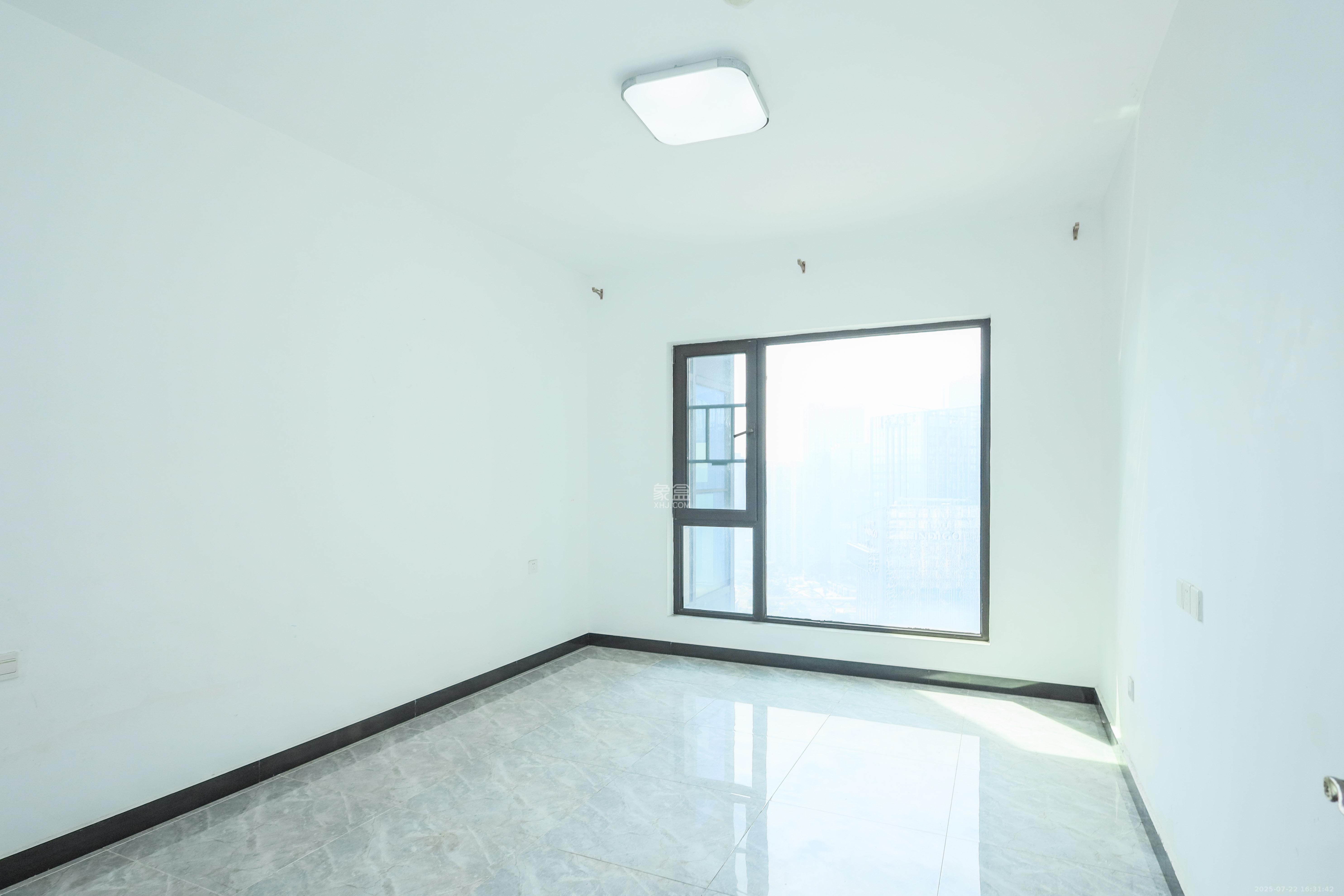 晟通牡丹舸 3室2厅2卫 210.0万 晟通牡丹舸 3室2厅2卫 210.0万卧室