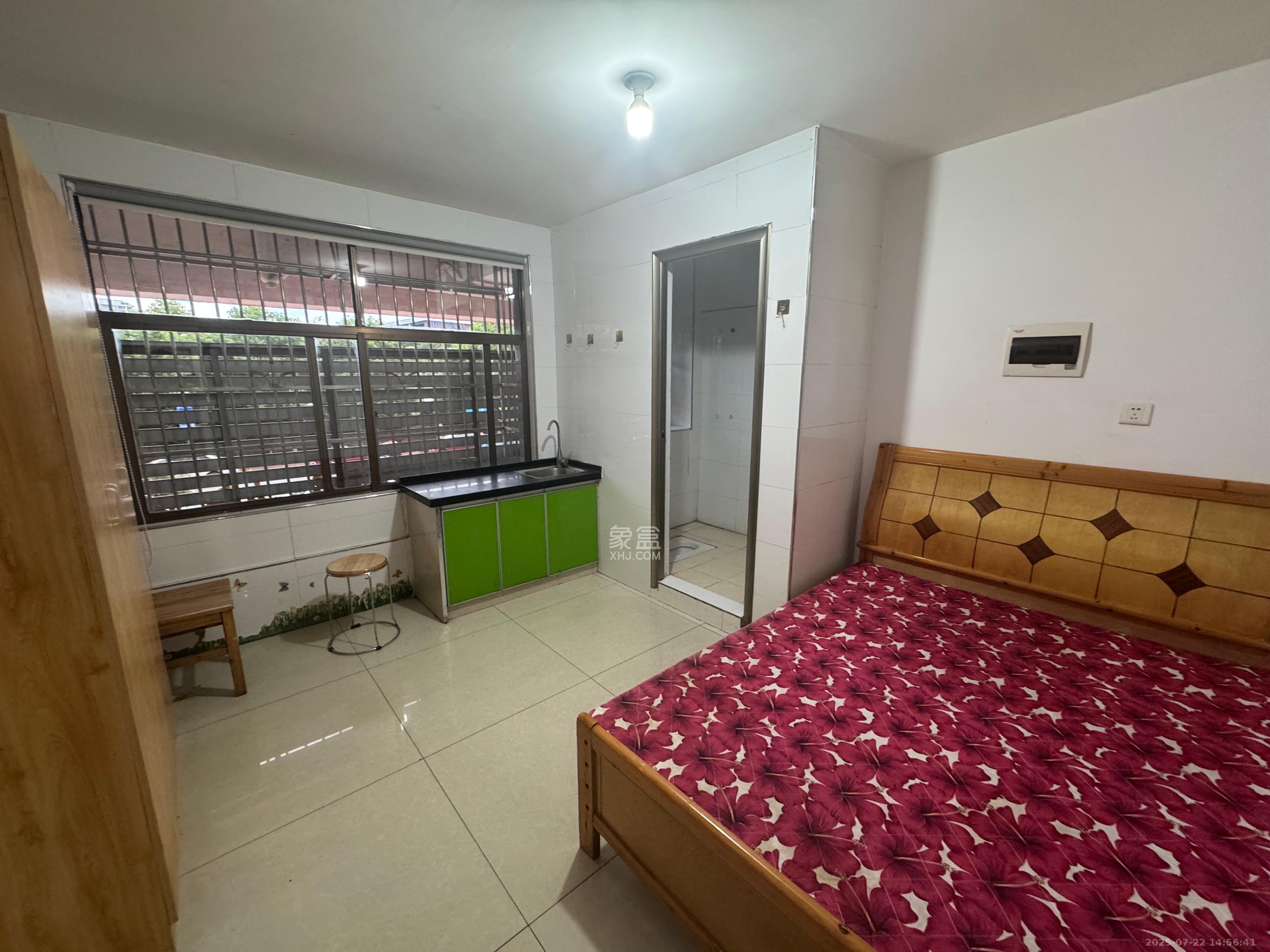 龙塘安置区(龙塘小区)  3室2厅1卫    1800.0元/月 龙塘安置区(龙塘小区)  3室2厅1卫    1800.0元/月室内图1