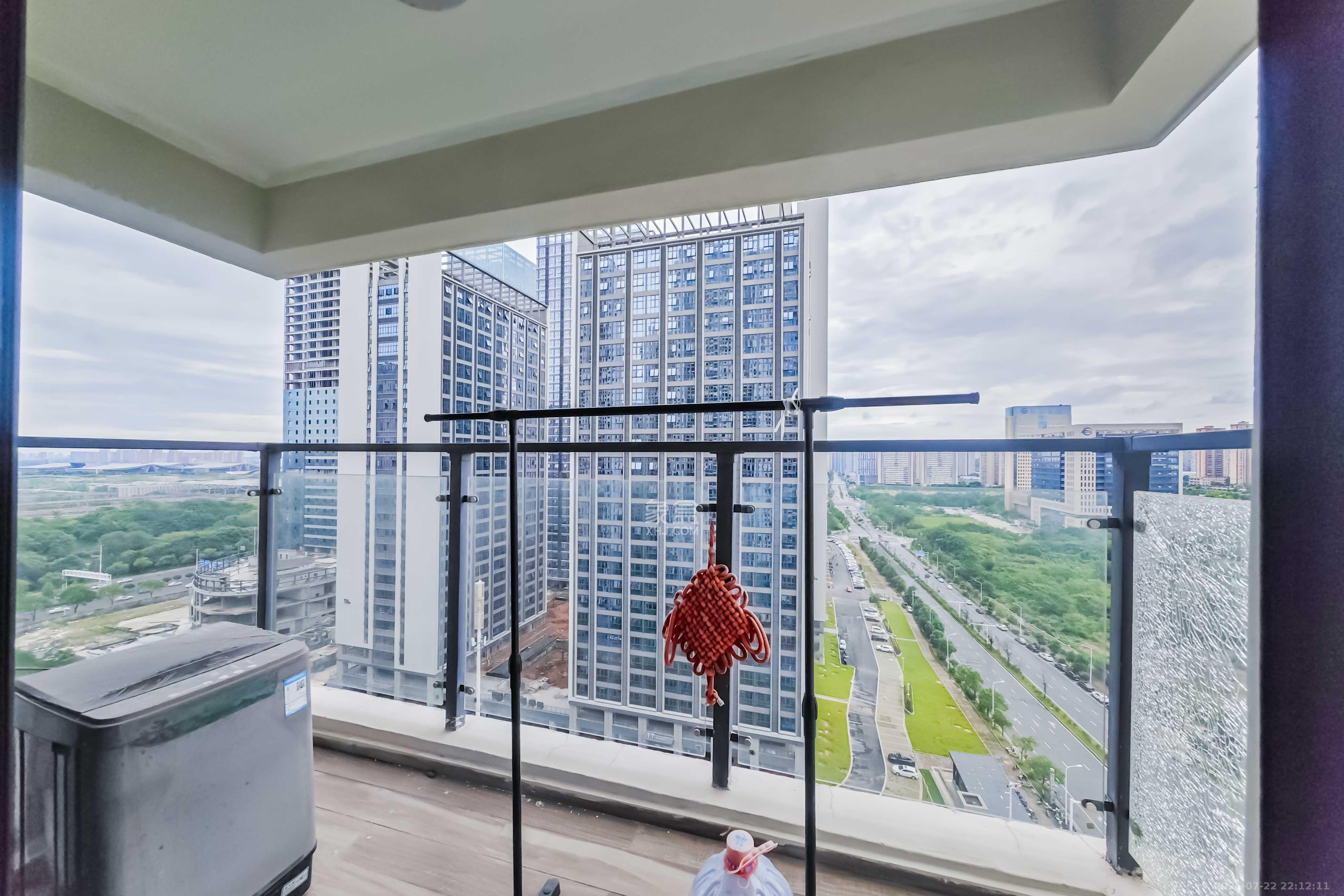 绿地长沙城际空间站（绿地新里佳苑）  3室2厅2卫    135.0万其他