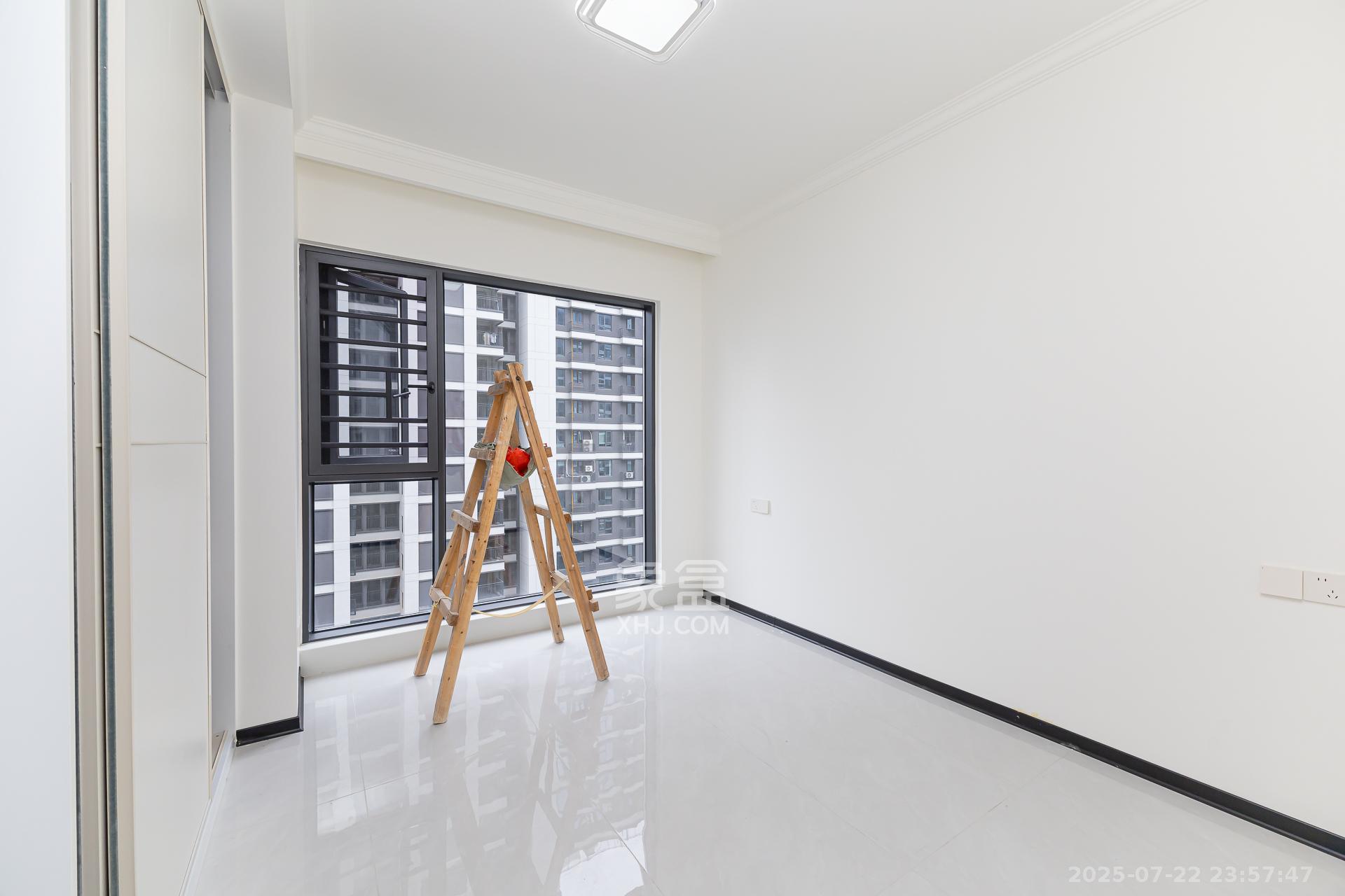 越秀湘江星汇城二期 4室2厅2卫 119.0万 越秀湘江星汇城二期 4室2厅2卫 119.0万卧室