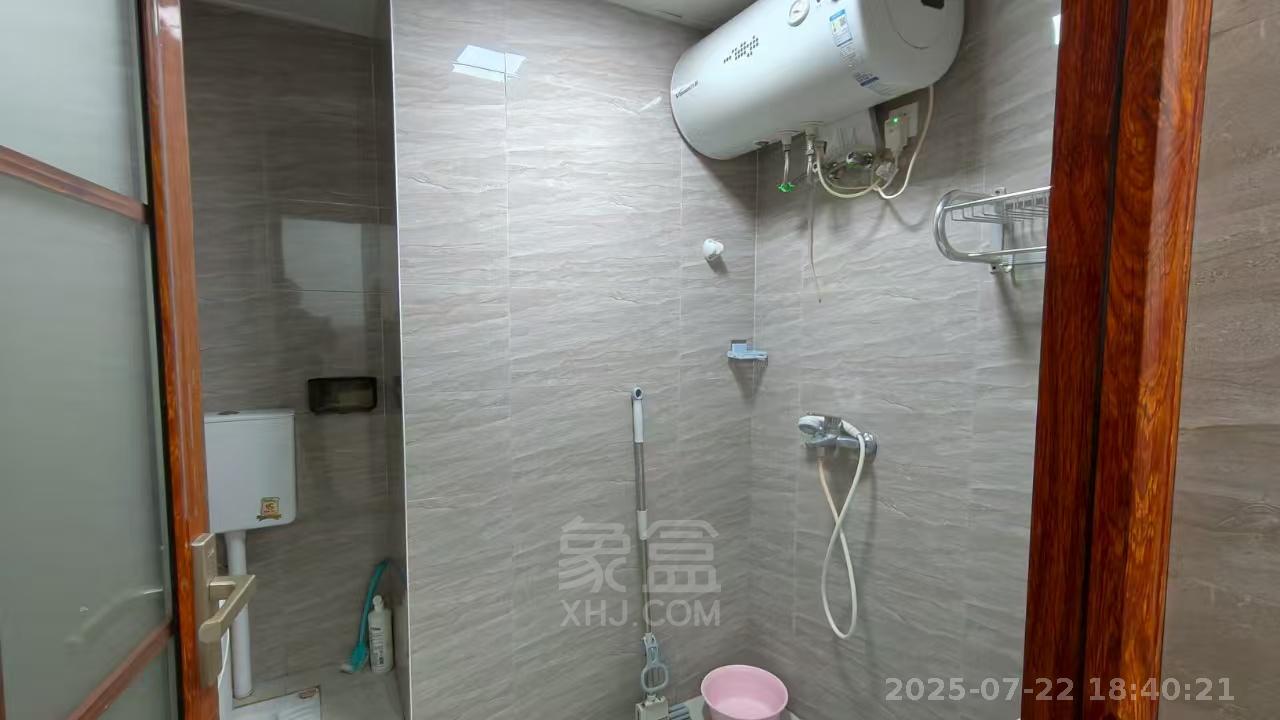 华晨御园  1室1厅1卫   1200.00元/月室内图