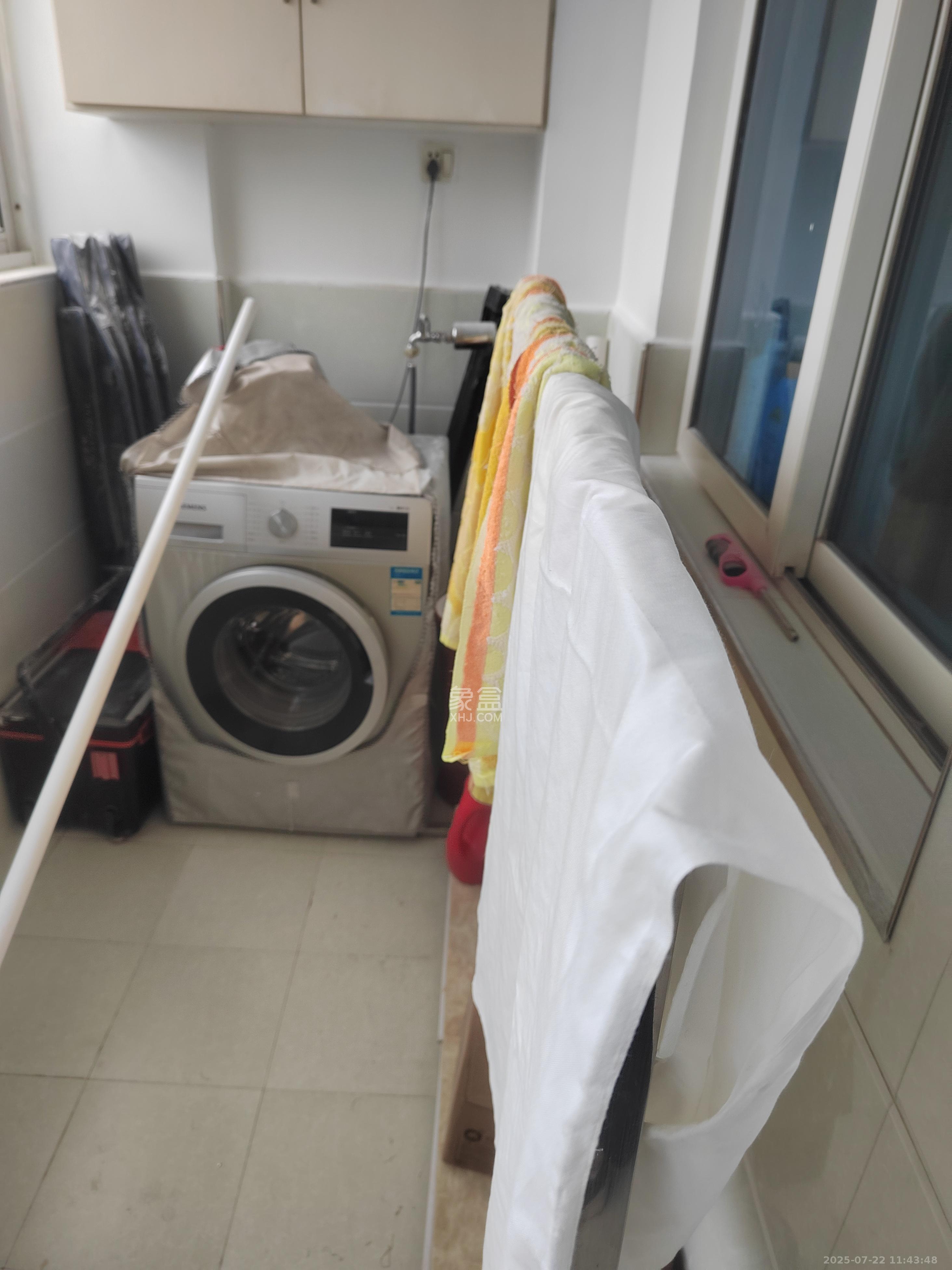 鄱阳小区  3室2厅2卫    2000.0元/月 鄱阳小区  3室2厅2卫    2000.0元/月室内图