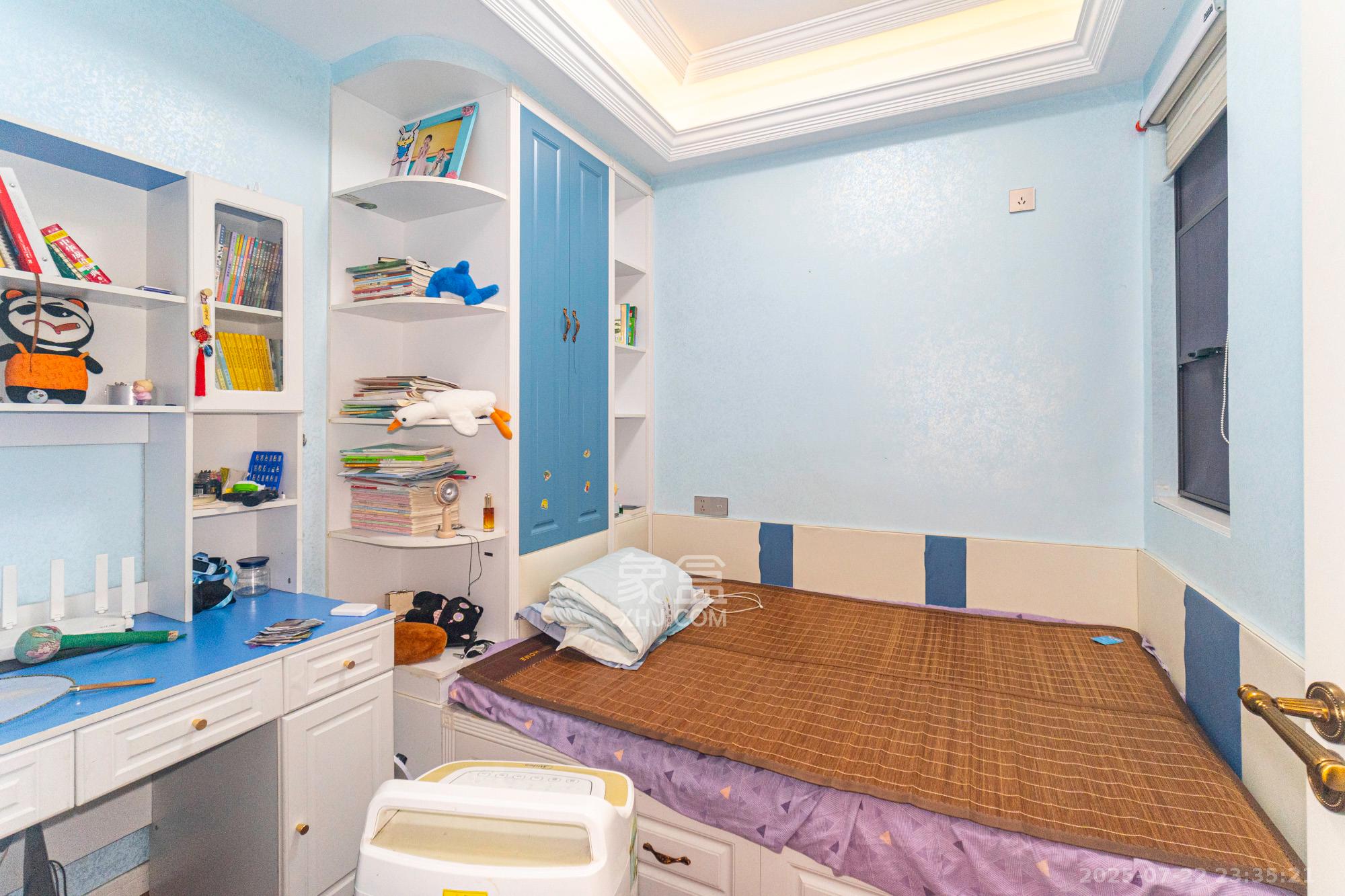 中交建发松雅院 4室2厅2卫 138.0万 中交建发松雅院 4室2厅2卫 138.0万卧室