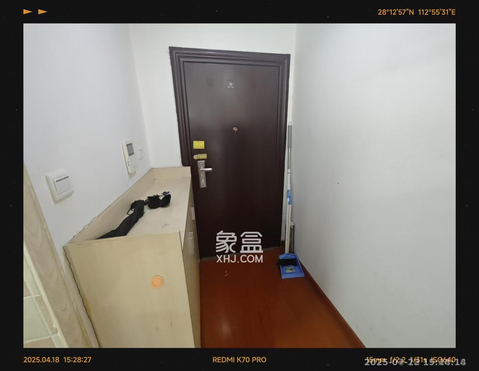 观湖公寓 1室1厅1卫 1500.0元/月 观湖公寓 1室1厅1卫 1500.0元/月室内图