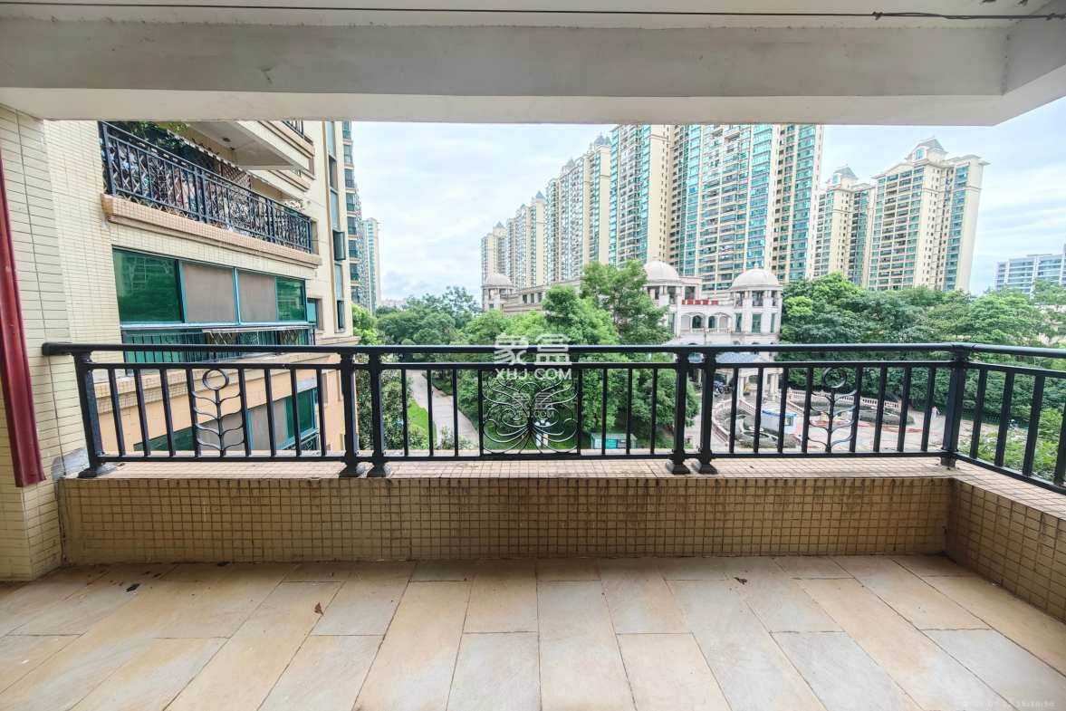 恒大翡翠华庭 3室2厅2卫 2200.0元/月 恒大翡翠华庭 3室2厅2卫 2200.0元/月室内图