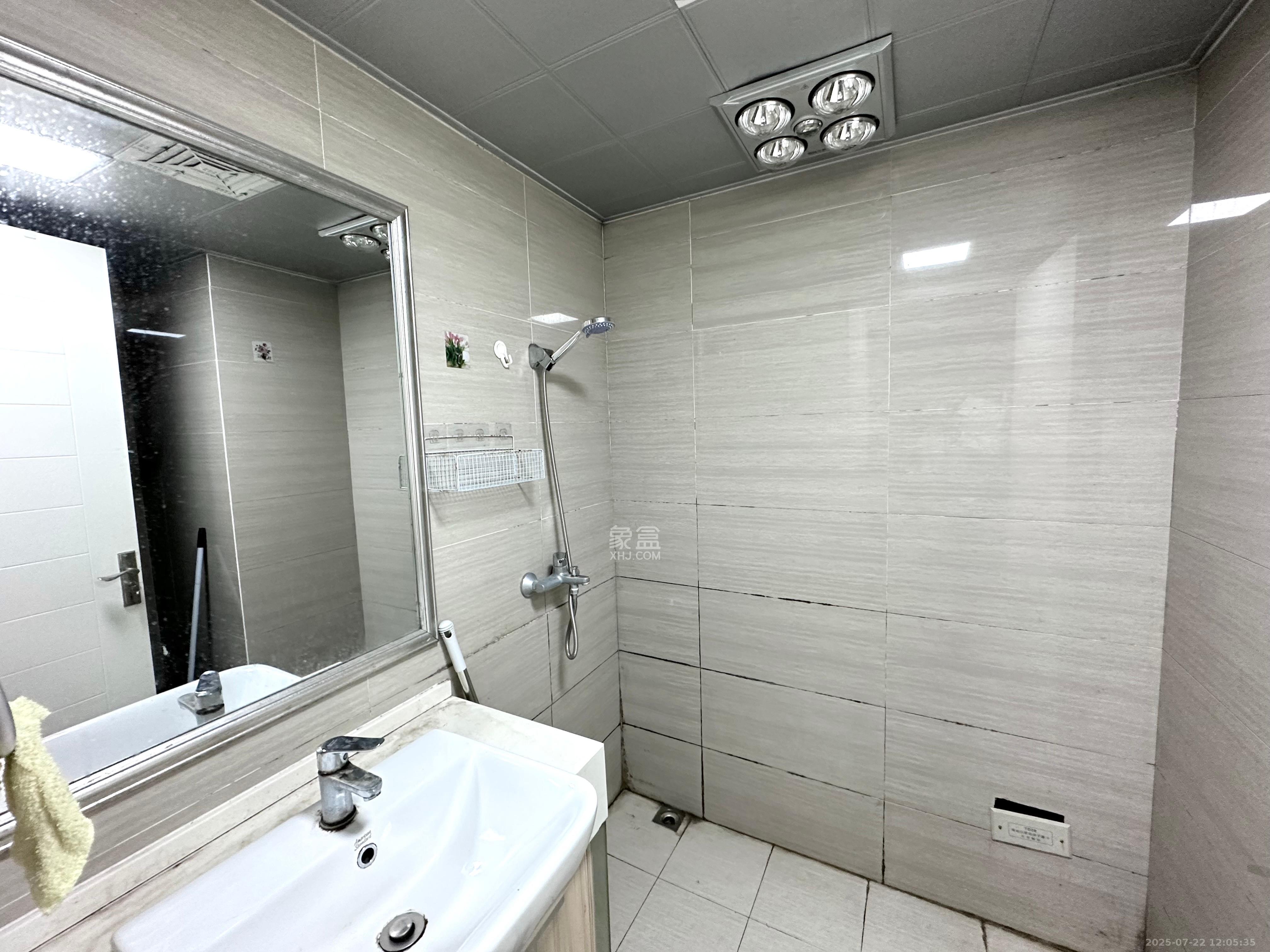 美洲故事高层  1室1厅1卫    1600.0元/月 美洲故事高层  1室1厅1卫    1600.0元/月室内图