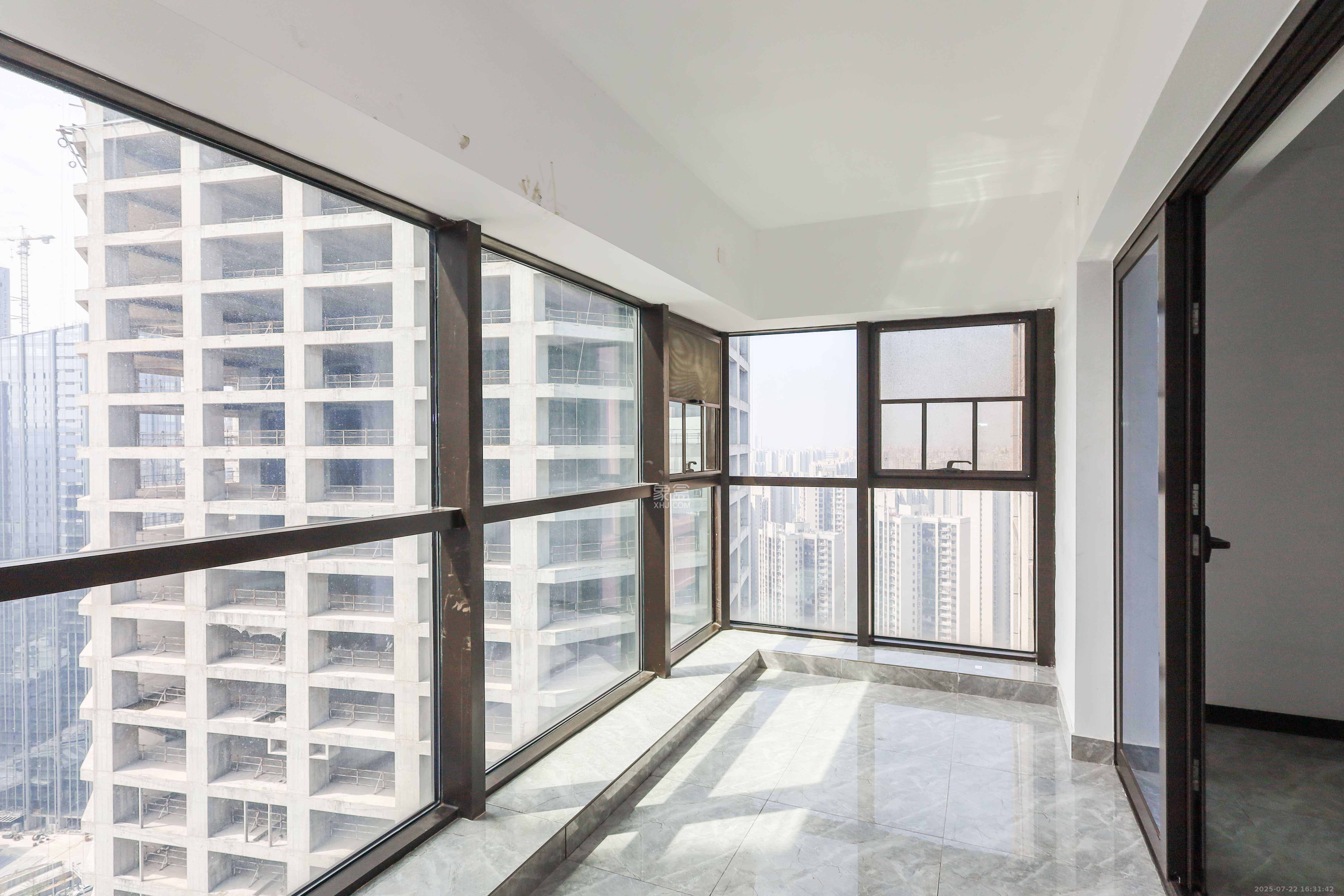 晟通牡丹舸 3室2厅2卫 210.0万 晟通牡丹舸 3室2厅2卫 210.0万阳台