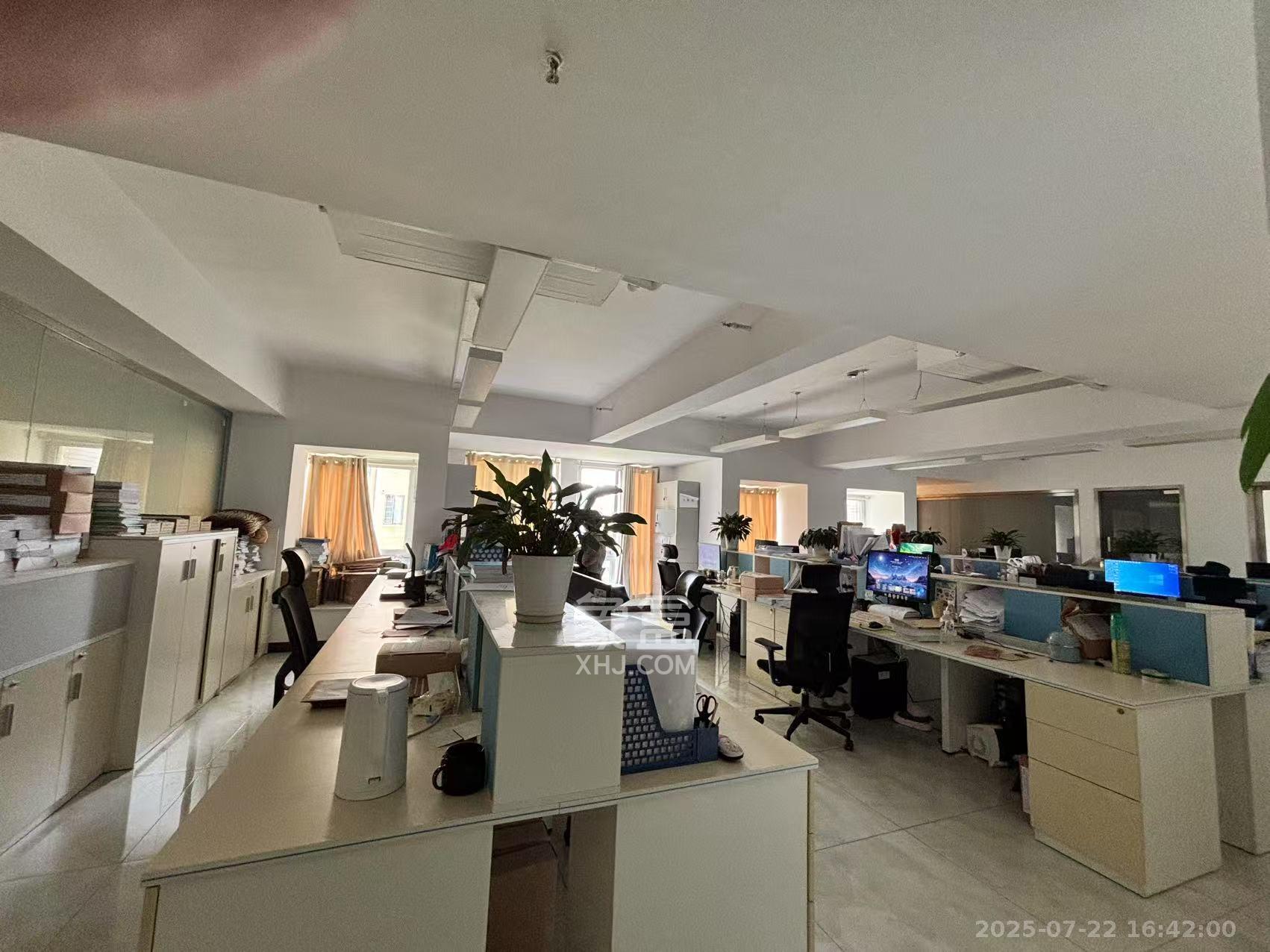 星城荣域  1室1厅1卫   18000.00元/月室内图