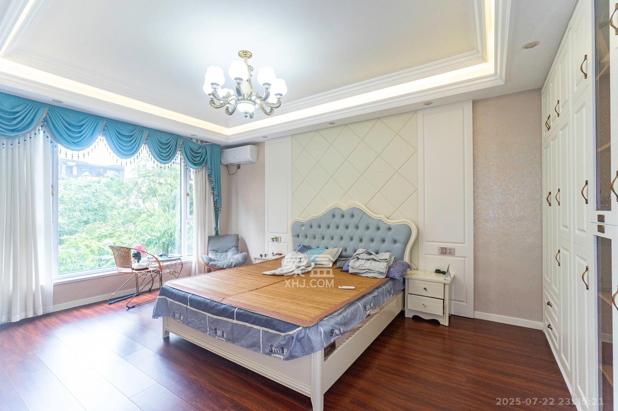 中交建发松雅院 4室2厅2卫 138.0万 中交建发松雅院 4室2厅2卫 138.0万卧室