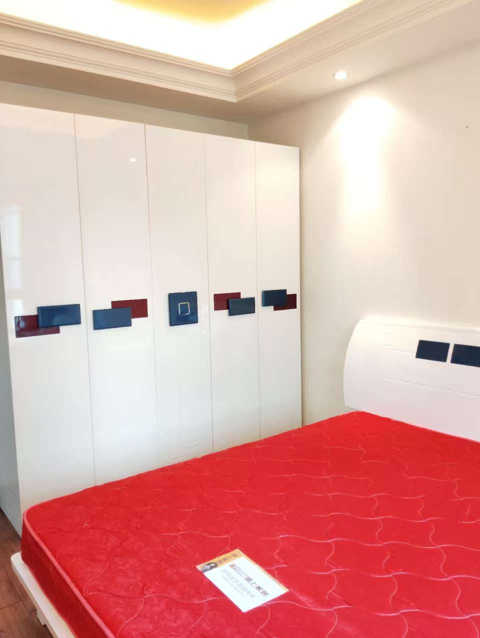 碧桂园 3室1厅1卫 1800.0元/月 碧桂园 3室1厅1卫 1800.0元/月室内图