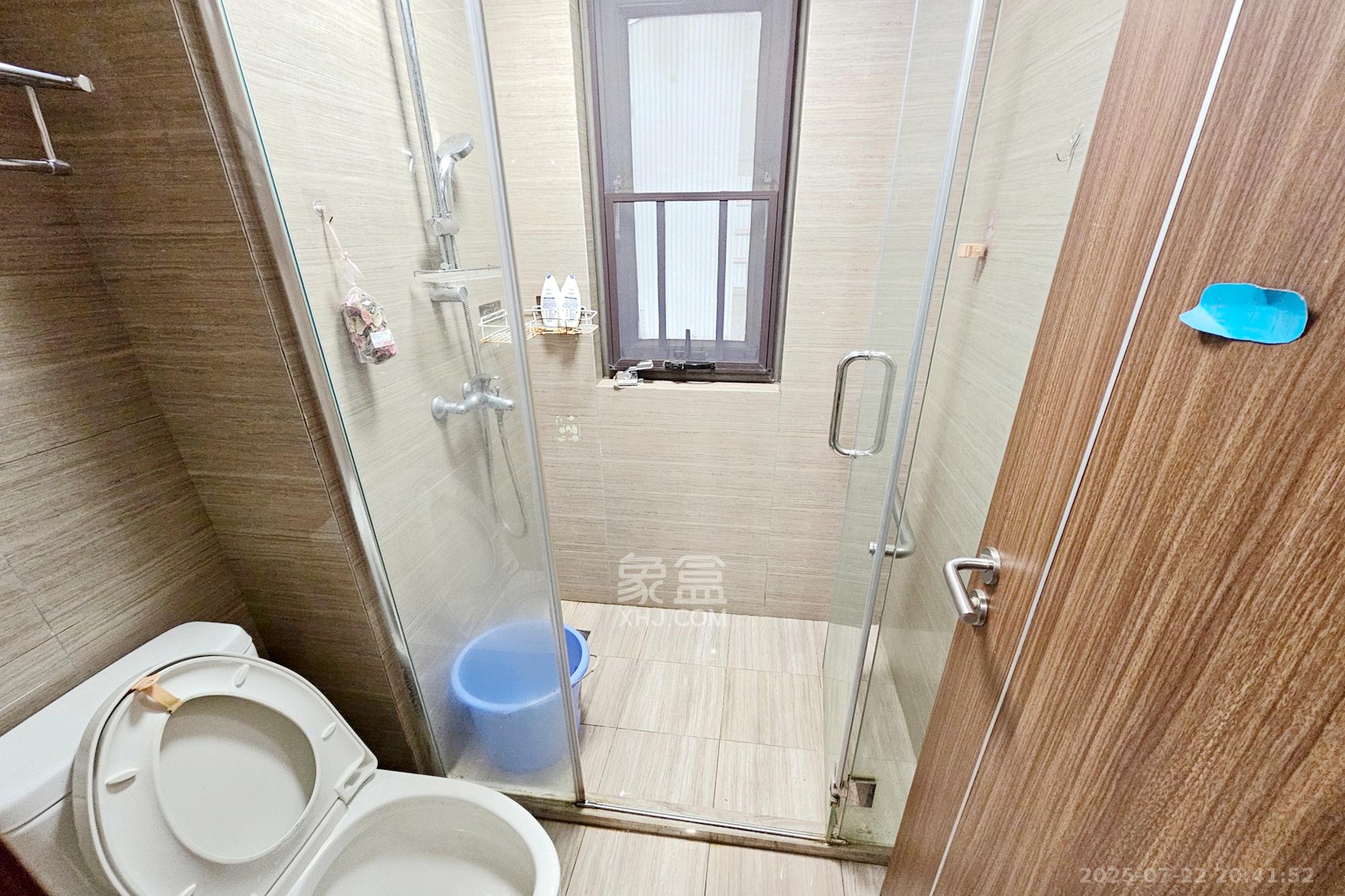 阳光城尚东湾蜜桃园 3室2厅1卫 112.0万 阳光城尚东湾蜜桃园 3室2厅1卫 112.0万卫生间