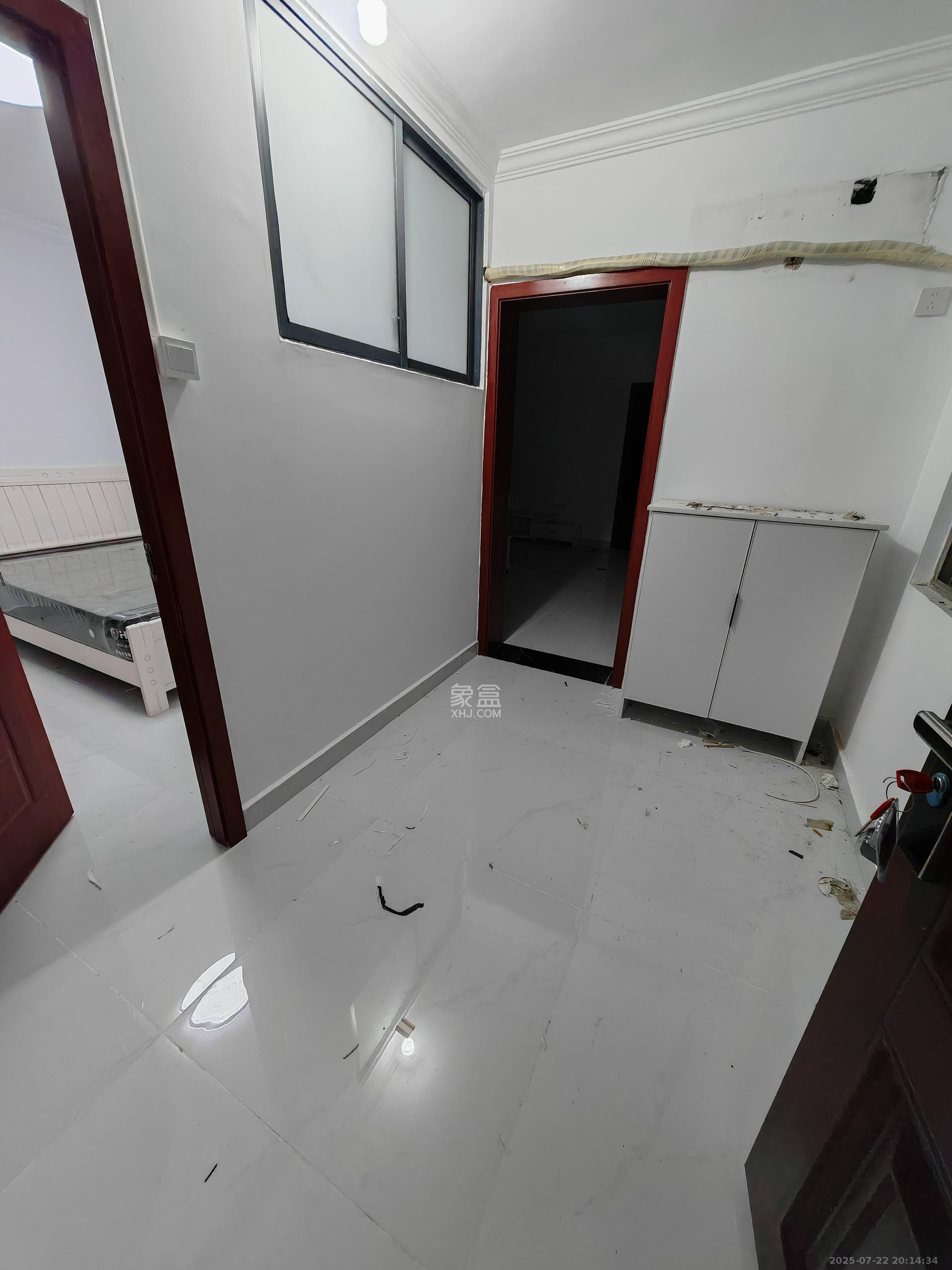 学宫街散盘  4室3厅2卫    2100.0元/月室内图