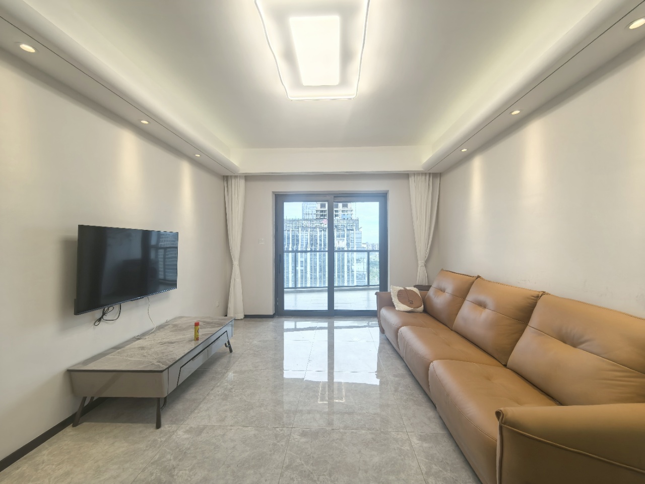 海域阳光(一二期) 2室2厅1卫 2600.0元/月 海域阳光(一二期) 2室2厅1卫 2600.0元/月室内图