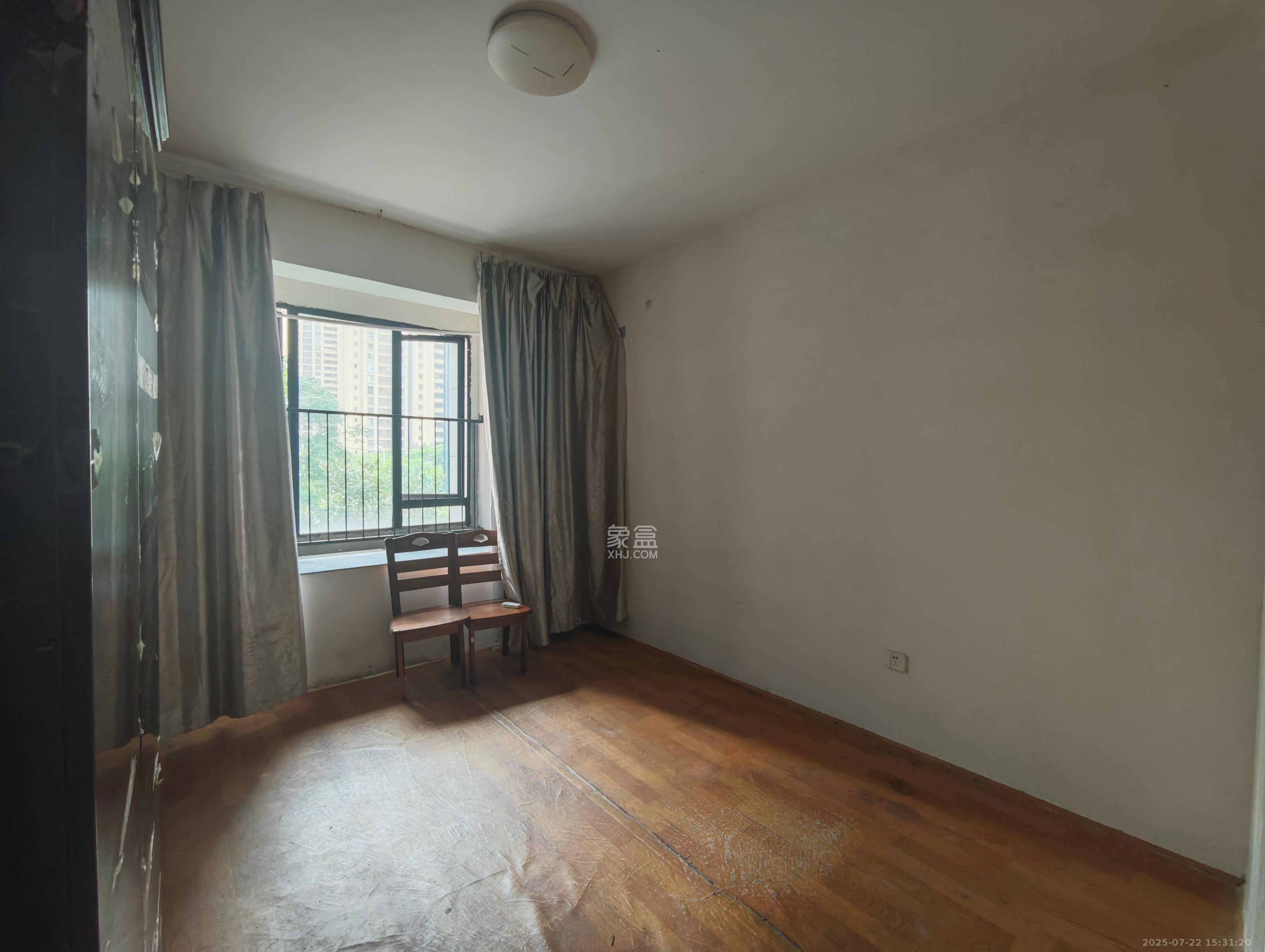 长房东云台 4室2厅2卫 1800.0元/月 长房东云台 4室2厅2卫 1800.0元/月室内图