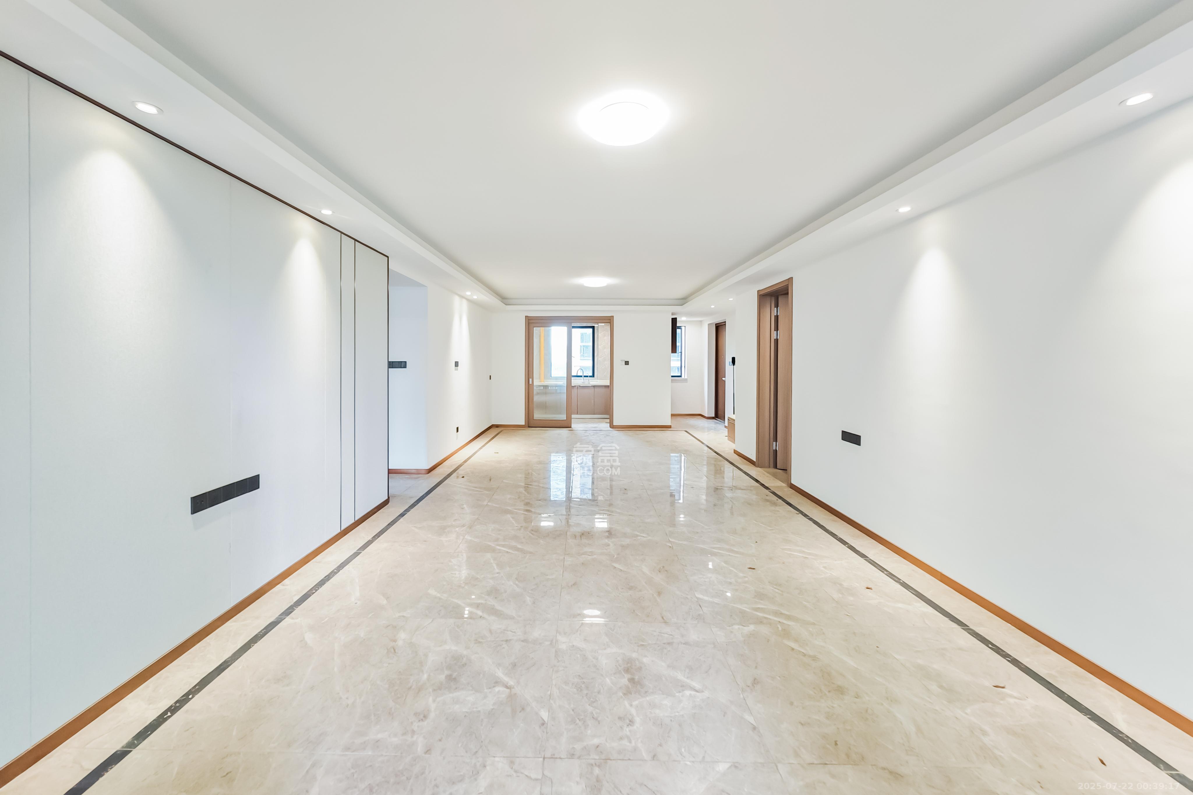 旭辉雨花郡  4室2厅2卫    235.0万 旭辉雨花郡  4室2厅2卫    235.0万