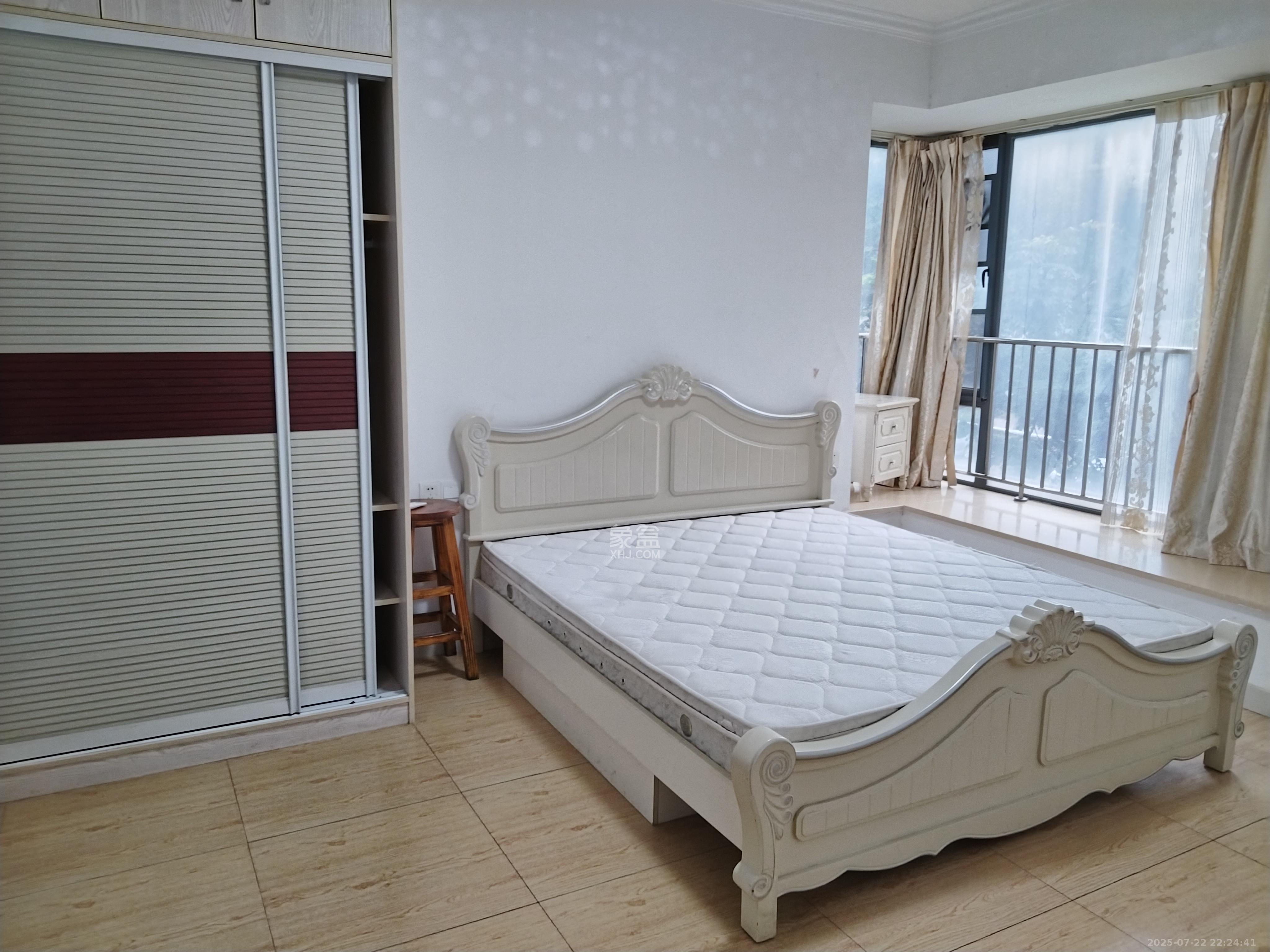 鑫远熙山 4室2厅2卫 2900.0元/月 鑫远熙山 4室2厅2卫 2900.0元/月室内图