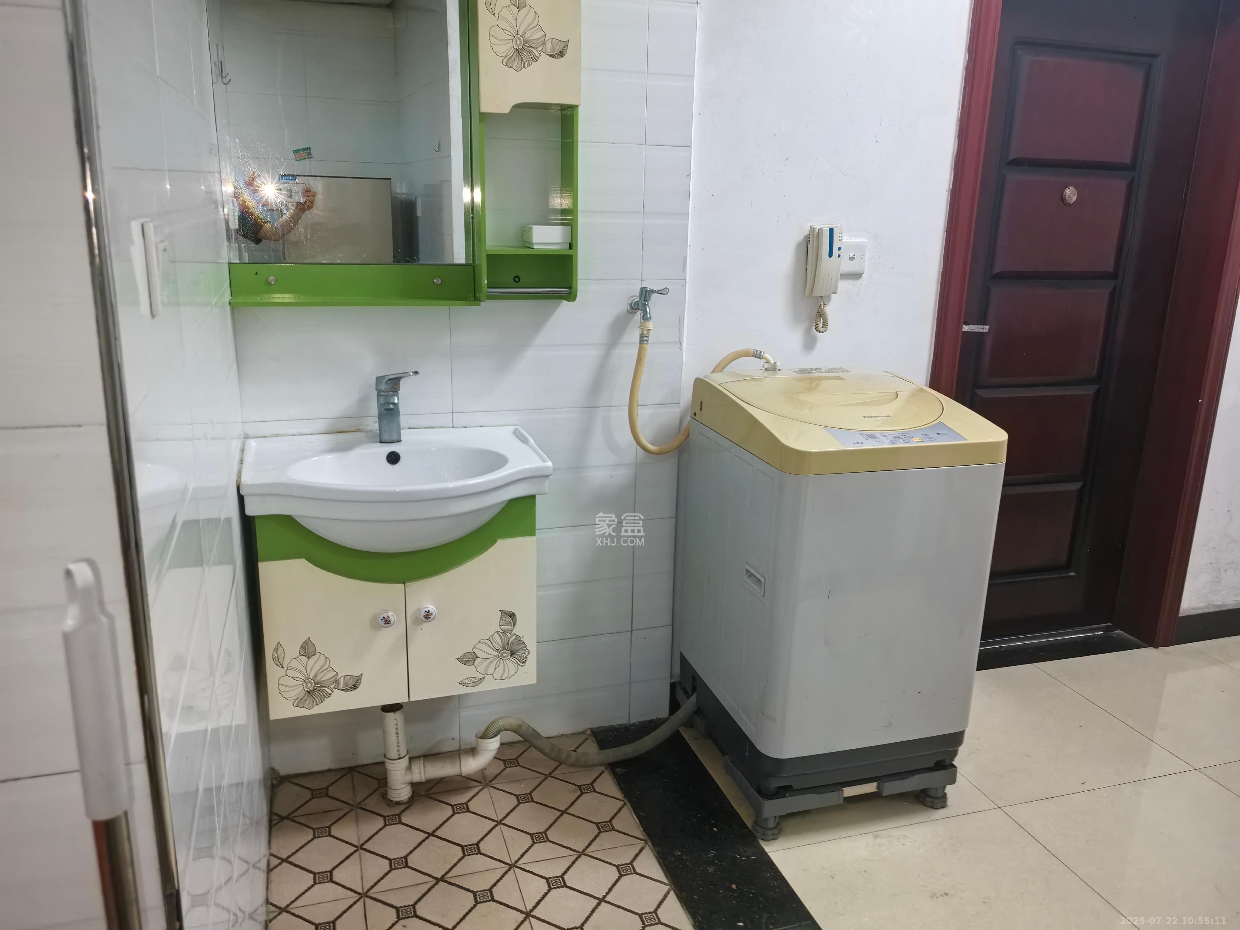 西龙苑安置小区（西垅苑小区）  1室0厅0卫   800.00元/月室内图