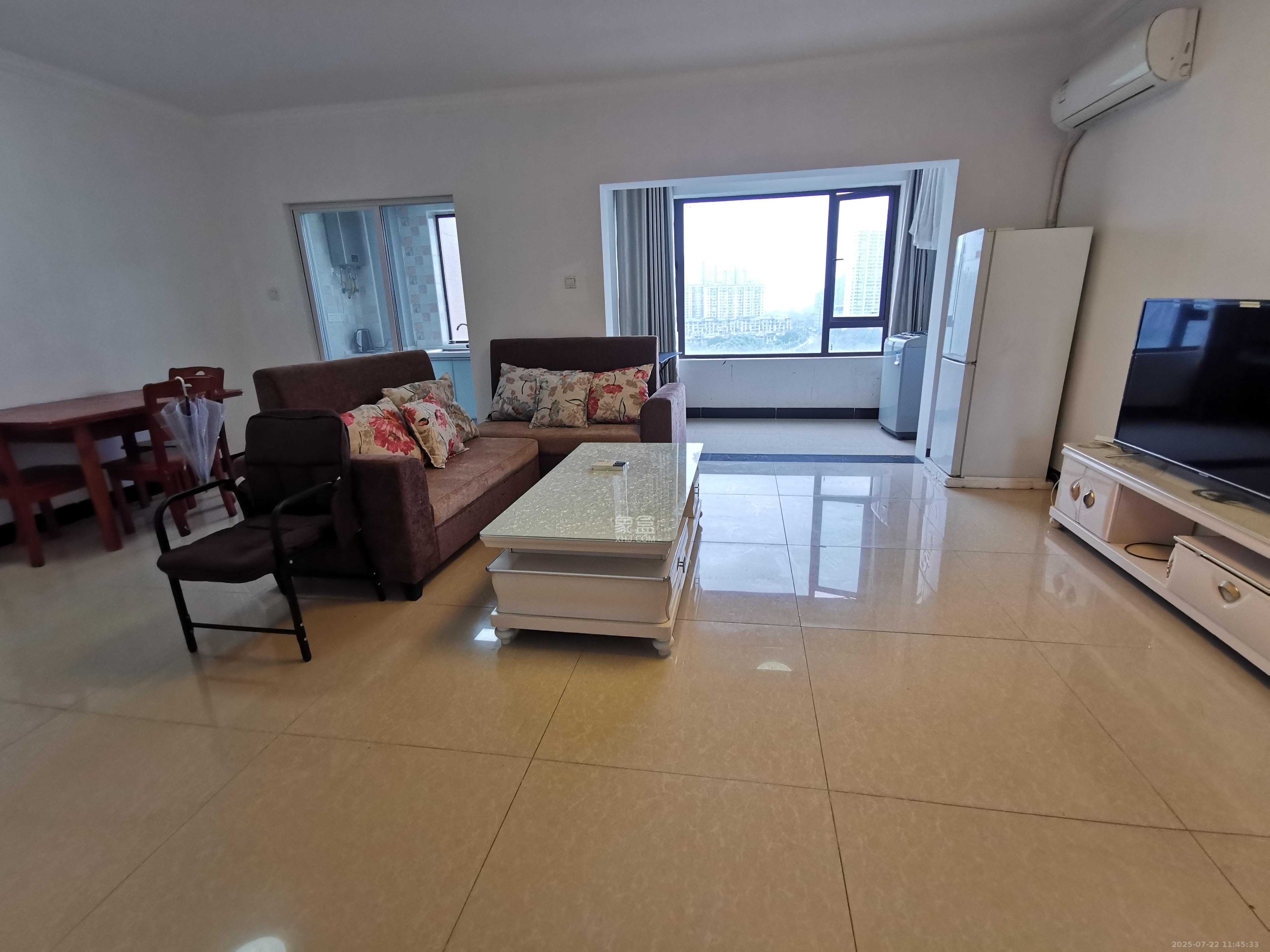 洋湖18克拉(旷远洋湖18克拉) 3室2厅2卫 3200.0元/月 洋湖18克拉(旷远洋湖18克拉) 3室2厅2卫 3200.0元/月室内图