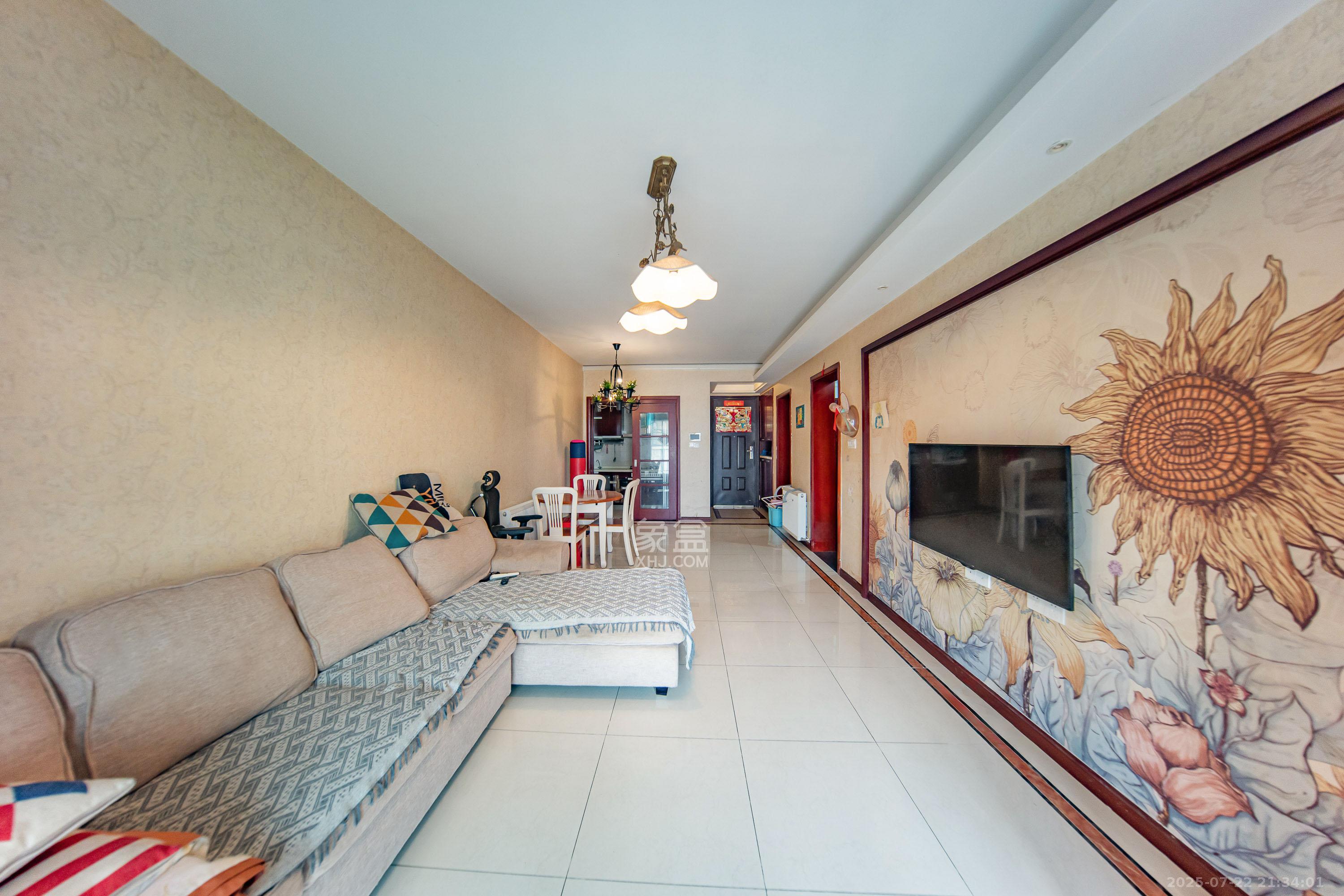 中海国际四期 2室2厅1卫 54.8万 中海国际四期 2室2厅1卫 54.8万客厅