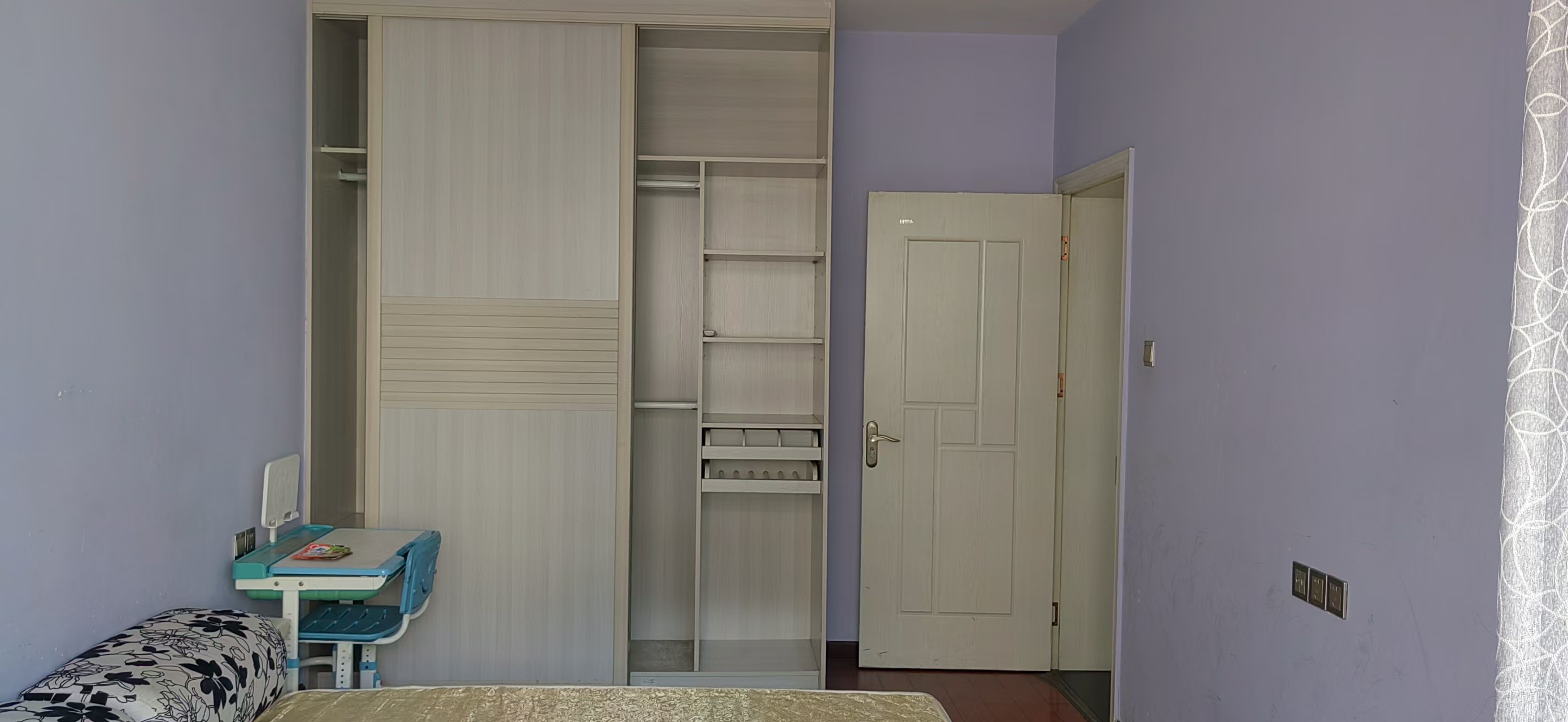 彭家铺小区  3室2厅1卫    1200.0元/月 彭家铺小区  3室2厅1卫    1200.0元/月室内图