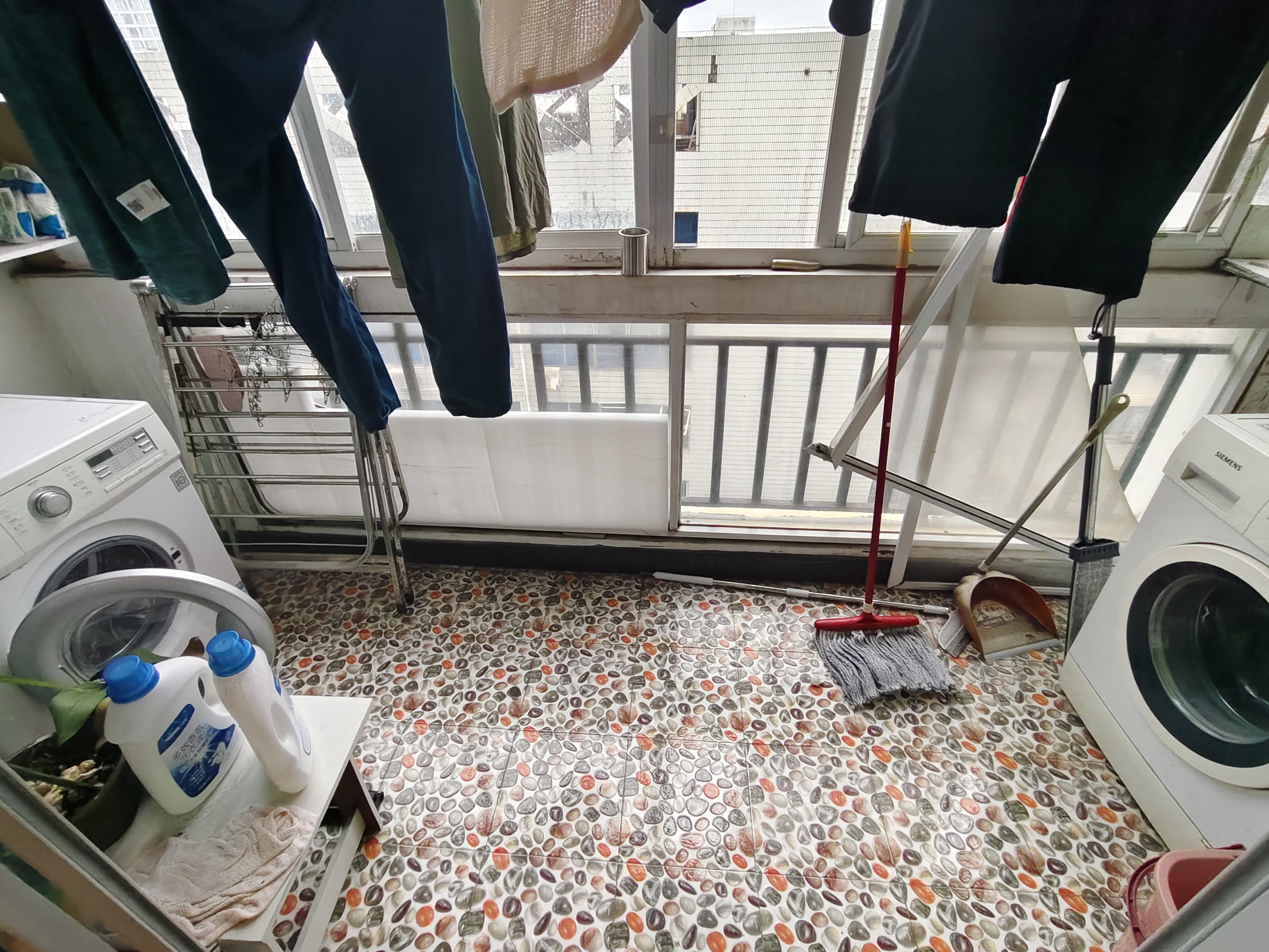 沁雅家园  2室2厅1卫   2300.00元/月室内图
