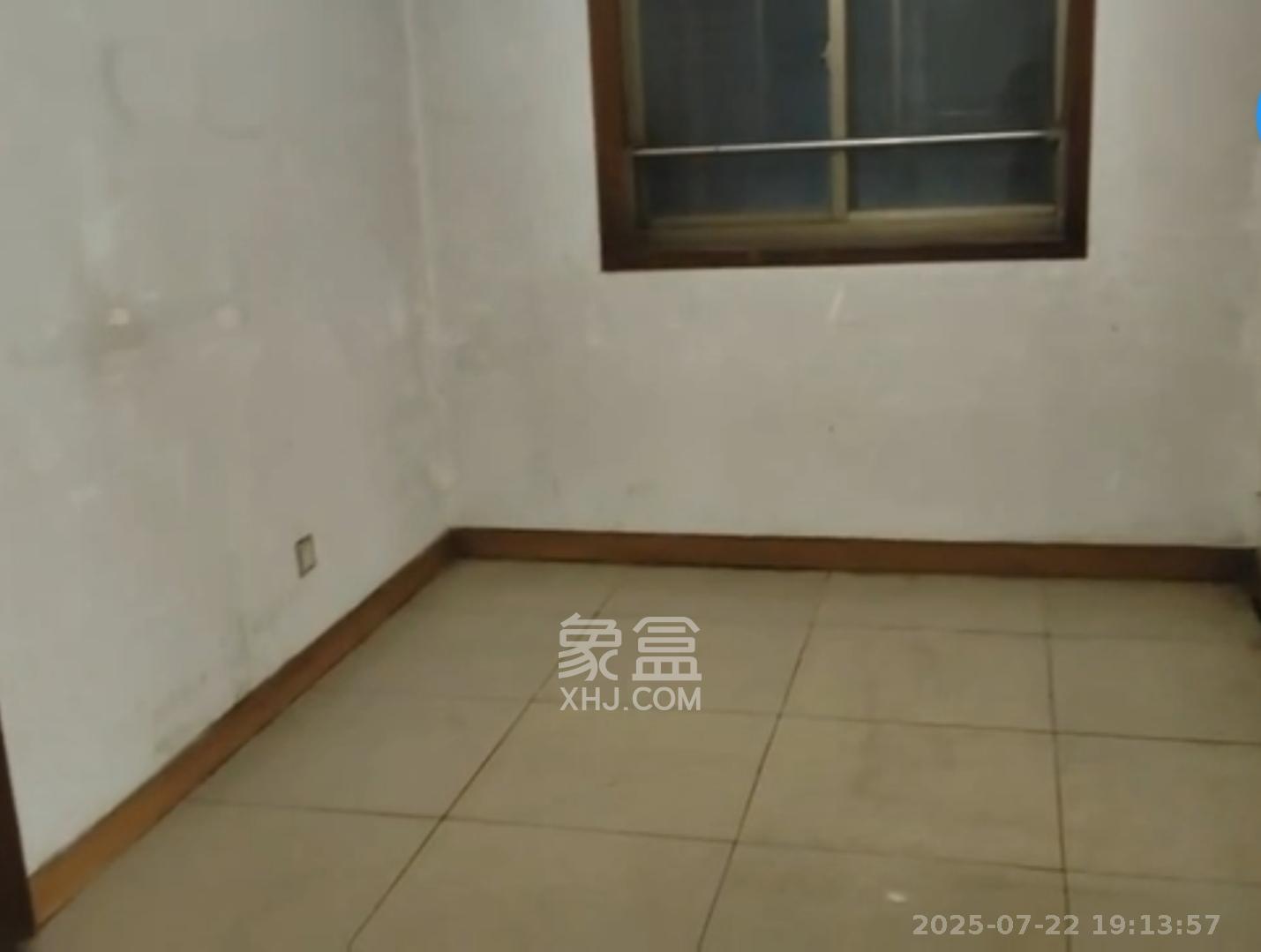 铁银大厦  2室1厅1卫    2100.0元/月室内图