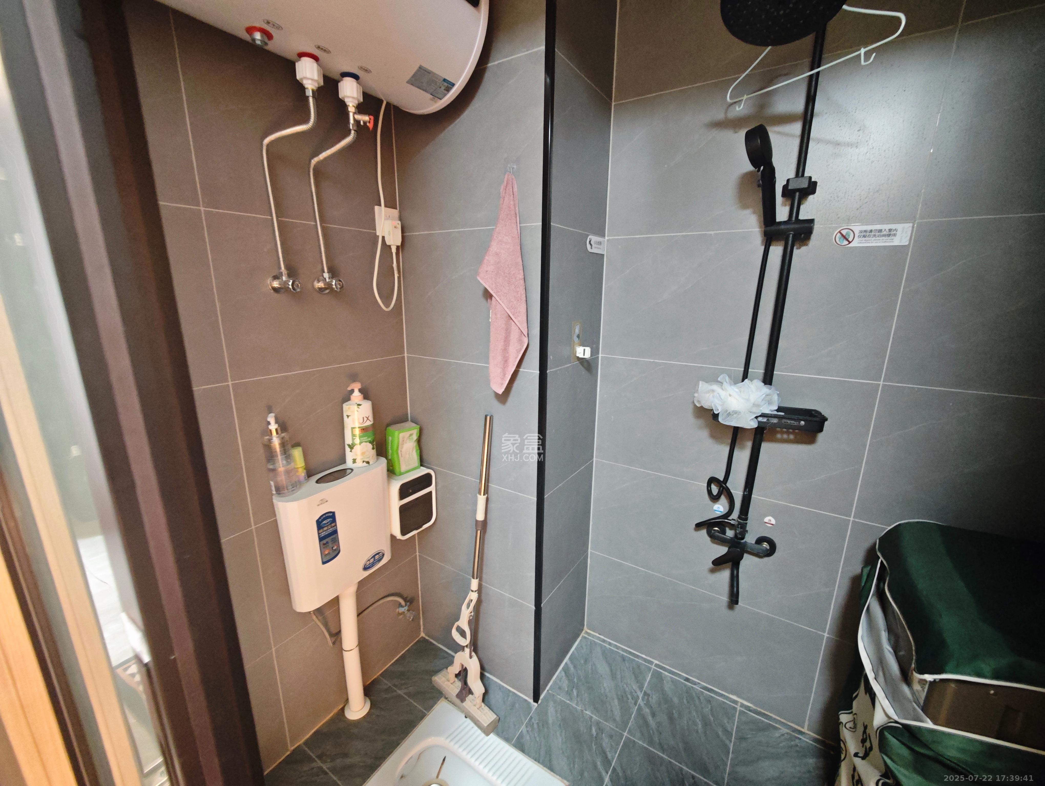 龙湖铂金岛 1室1厅1卫 1800.0元/月 龙湖铂金岛 1室1厅1卫 1800.0元/月室内图