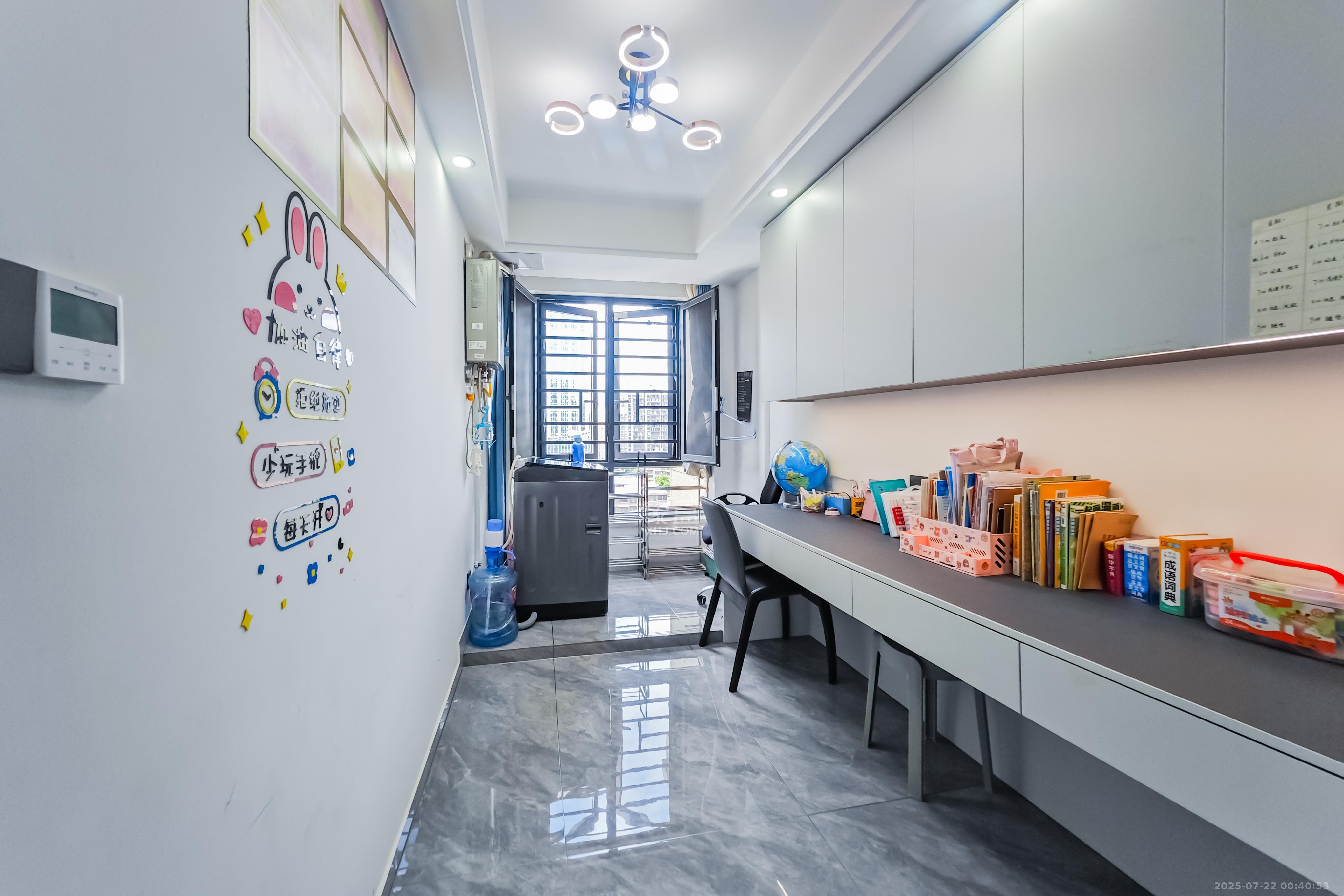 兴旺正佳广场(金石雅苑) 5室2厅2卫 139.0万 兴旺正佳广场(金石雅苑) 5室2厅2卫 139.0万其他