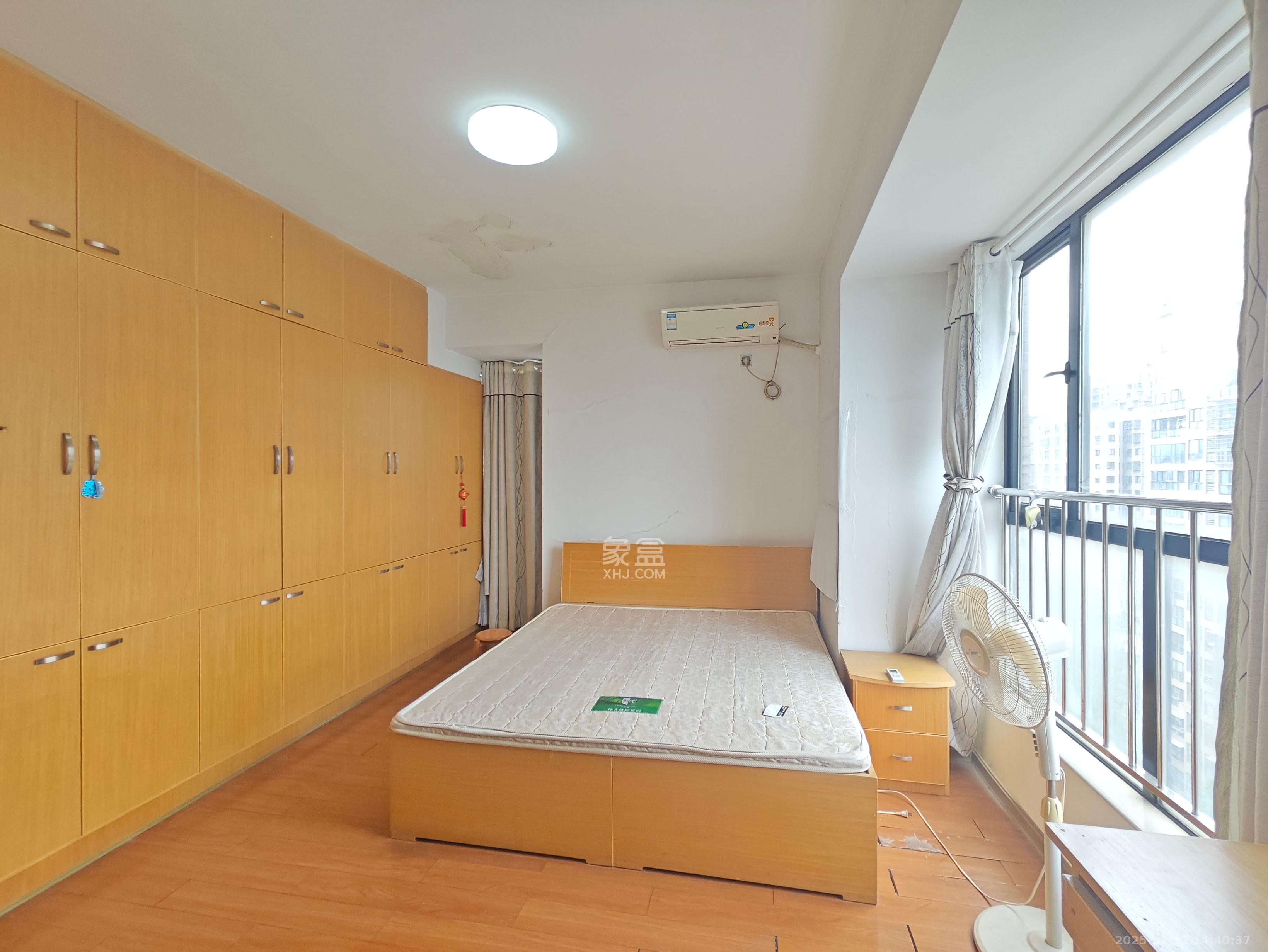 长大卧琥  1室1厅1卫   1700.00元/月室内图